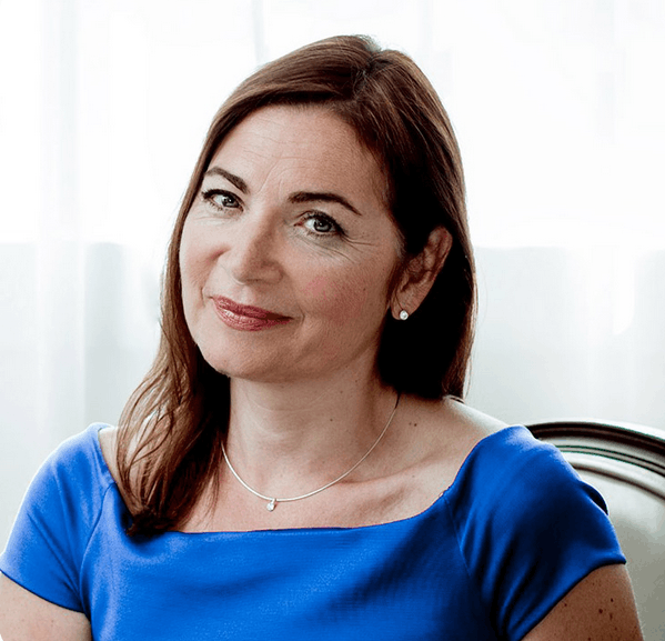 Katya Adler headshot, journalist, author and keynote speaker on European politics