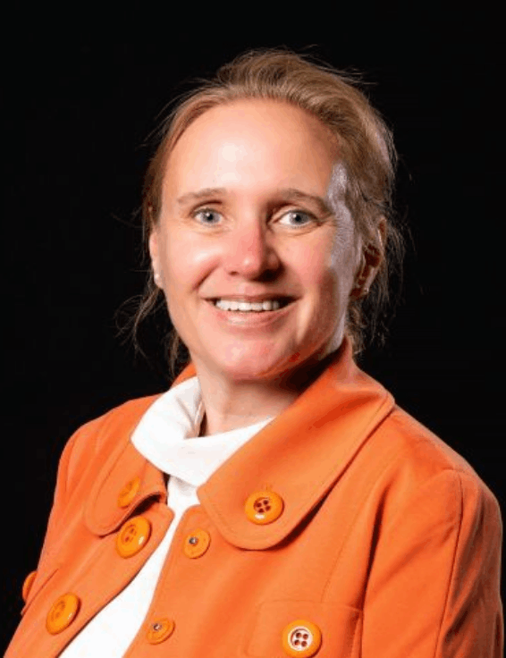Book Marieke de Keteleare for authoritative keynotes on the ethical implementation of AI, the 'Twin Transition', and sustainable digital transformation. A leading voice in European AI strategy