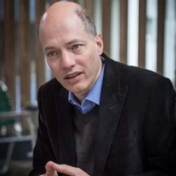 Alain de Botton headshot, philosopher, author and cultural keynote speaker