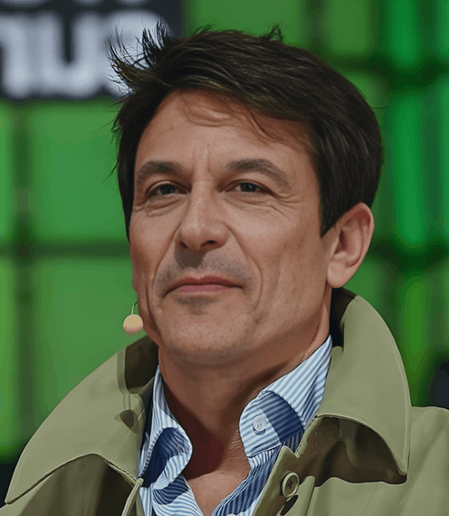 Toto Wolff, Mercedes-AMG PETRONAS F1 Team Principal and Harvard Business School Fellow, on stage for 92 Speakers delivering keynotes on the "Mercedes Way" and leading through technical disruption.