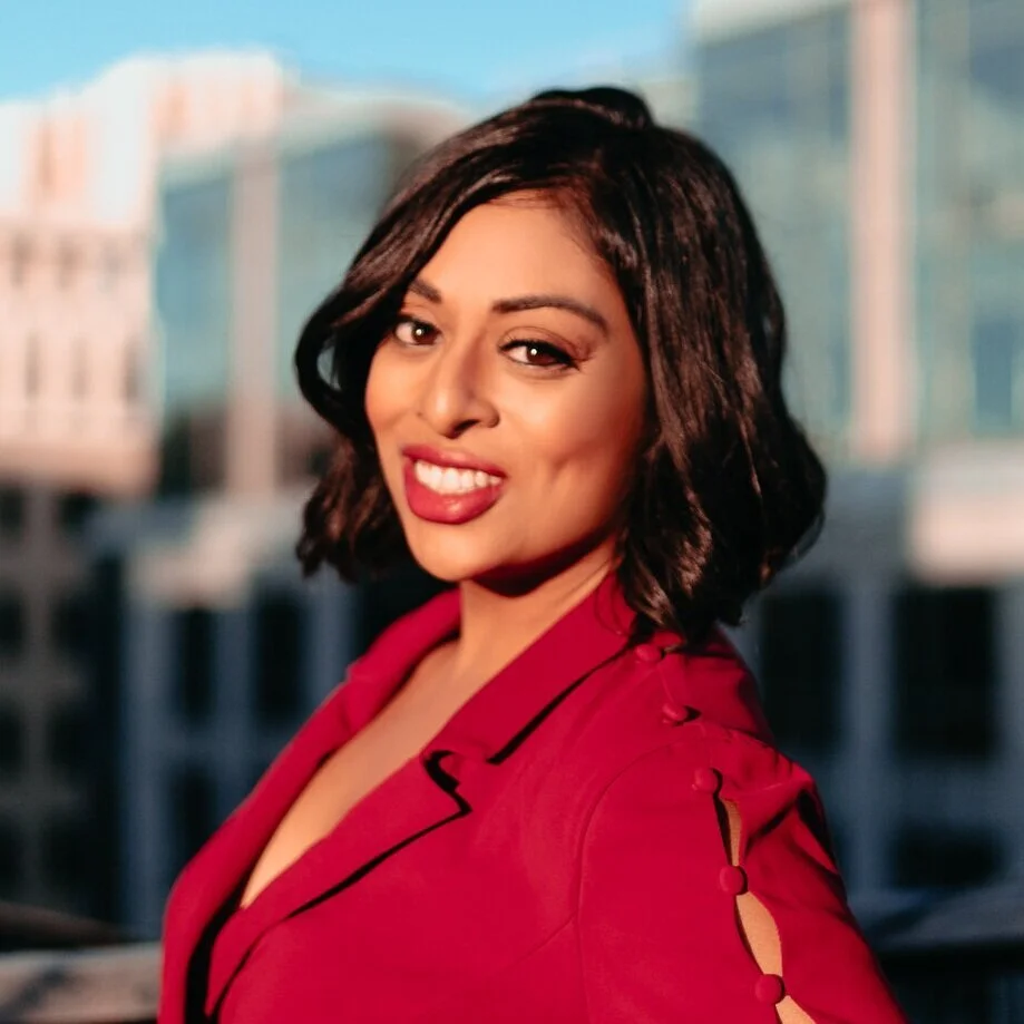 Sweta Chakraborty headshot — behavioural scientist and keynote speaker on risk, decision-making and global disruption