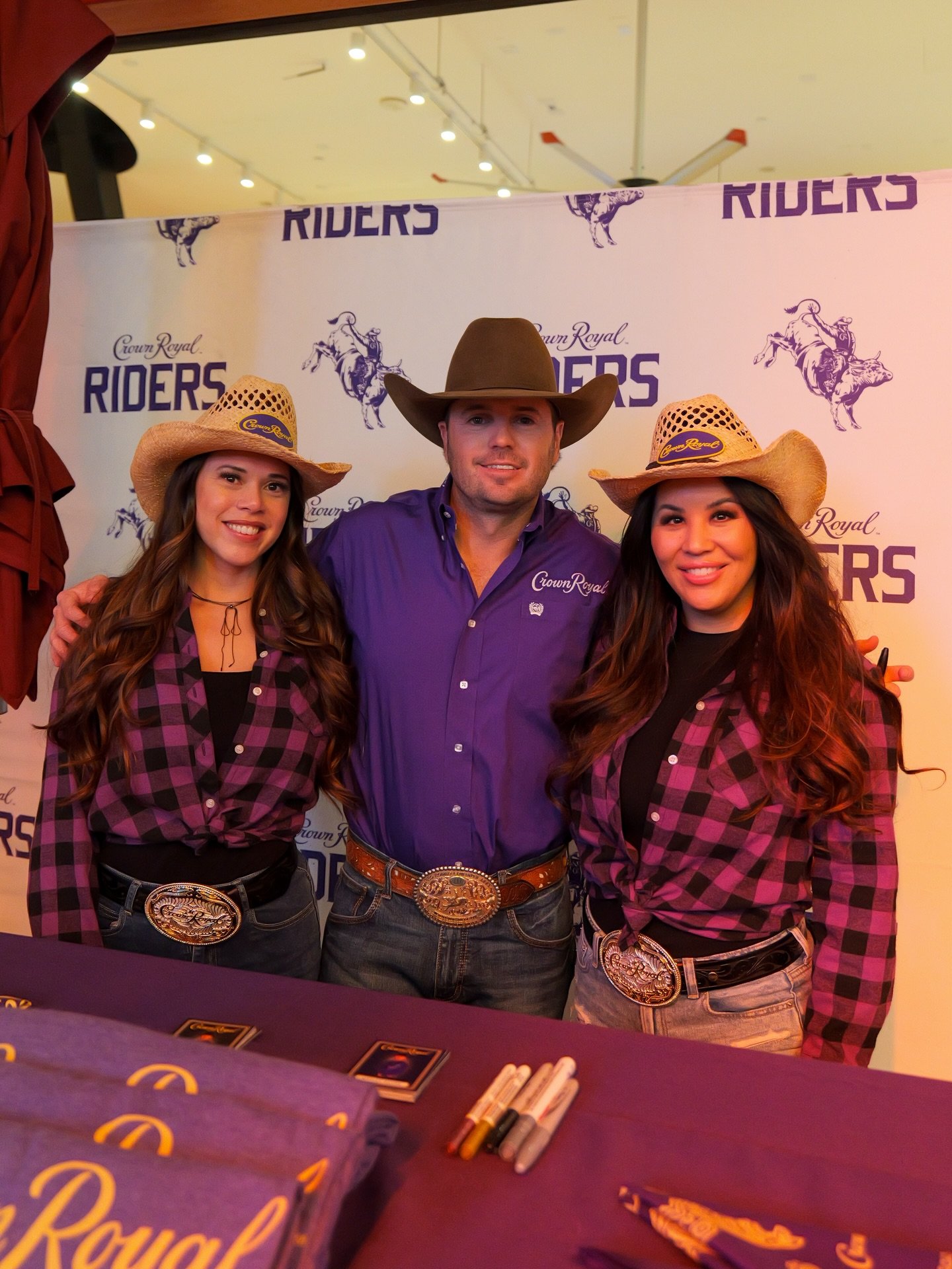 NFR season stays buckin&rsquo; here at Beer Park🤠 

Thanks for riding with us last week! We&rsquo;ve got line dancing coming back this tomorrow night at 8pm &amp; swing back this Thursday to meet Rodeo World Champion, Shelby Boisjoli!