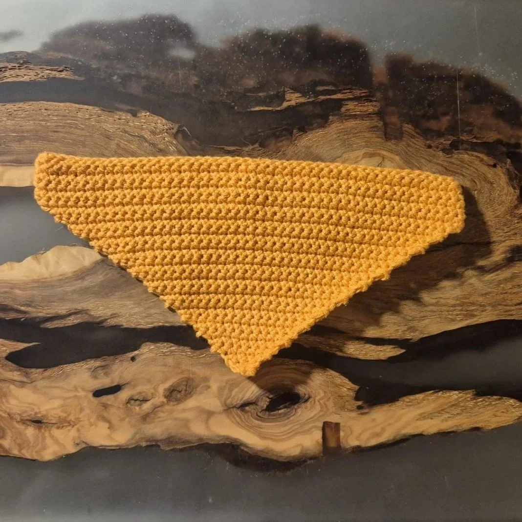 Handgemachtes Dreieckshalstuch