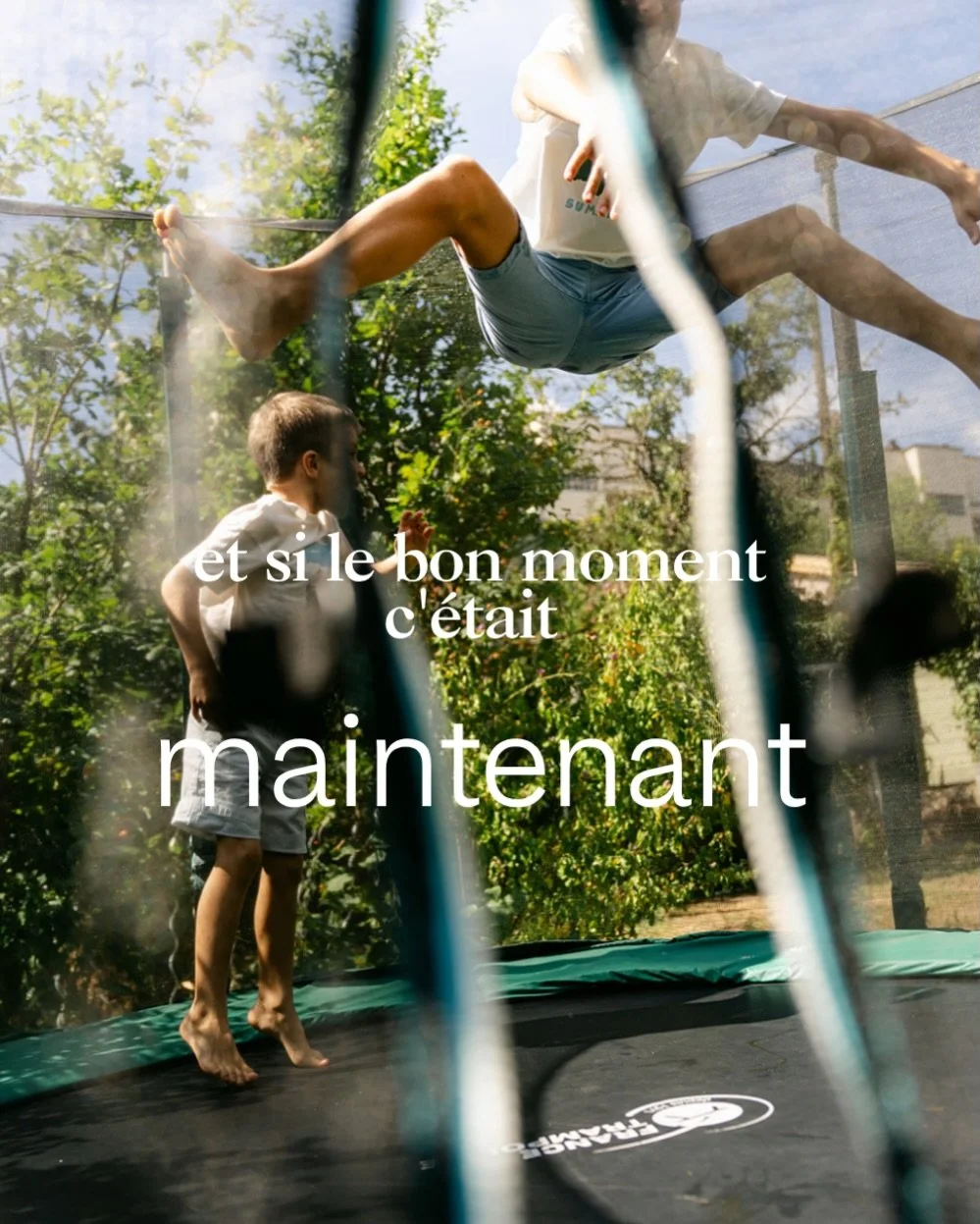 Je sais que tu aimerais r&eacute;server une s&eacute;ance photo en famille.

Peut-&ecirc;tre que tu y penses depuis longtemps, mais que tu attends le bon moment.

Le moment o&ugrave; tu te sentiras plus &agrave; l&rsquo;aise devant l&rsquo;objectif.
