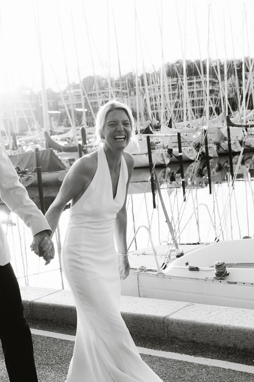 aarhus-wedding-couple-yacht-harbour3.jpg