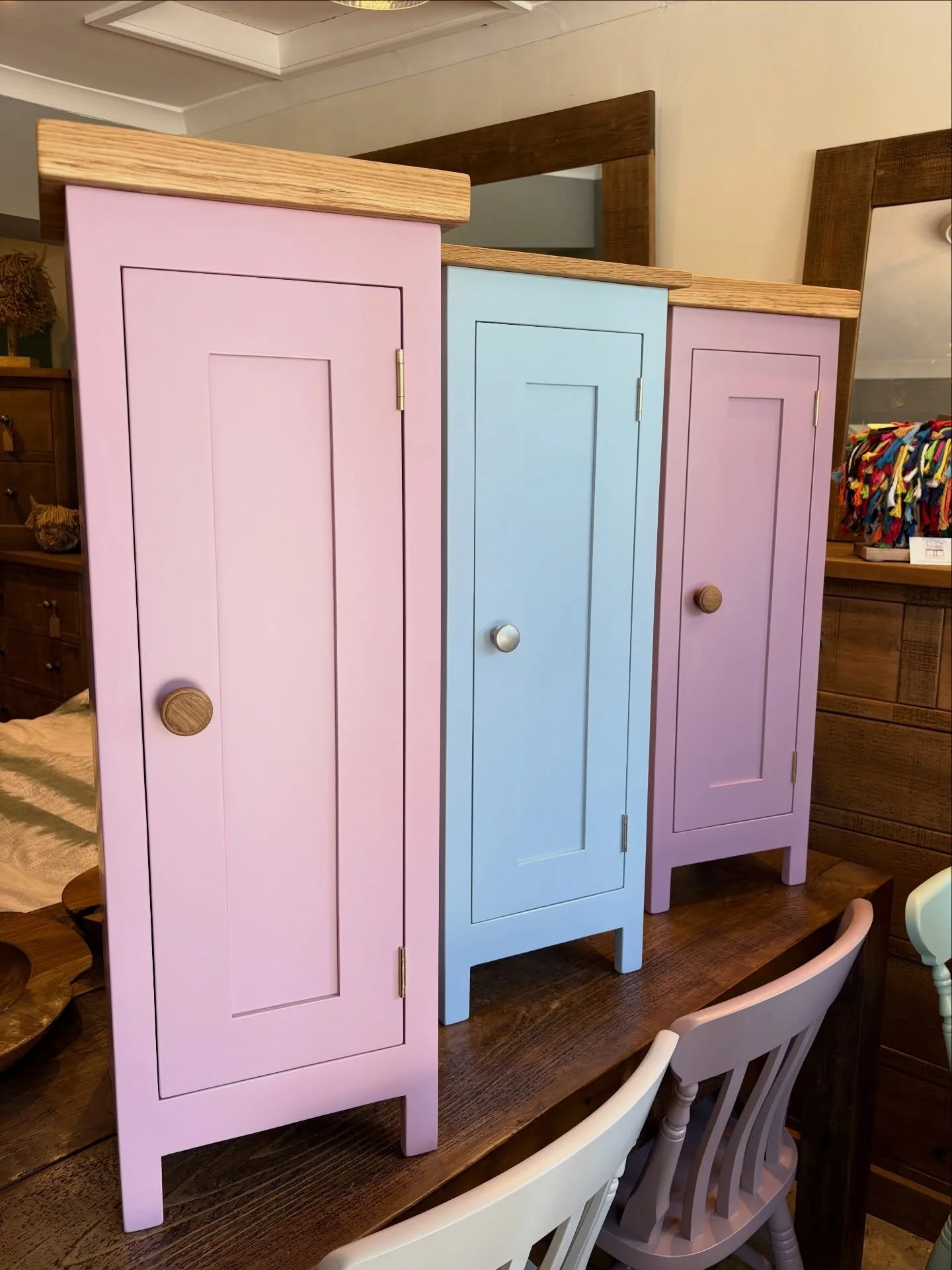 In stock we have a few of these eye popping little cupboards!

Finished in a variety of colours and with either oak or pine tops, they&rsquo;re ideal for that little space that needs filling.

Pop in and get yours today ⚪️🔵🔴🟣