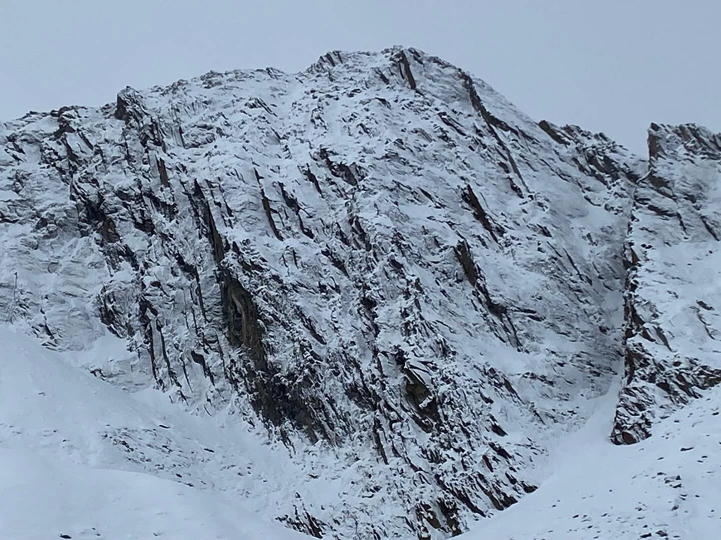 L&rsquo;autunno &egrave; una poesia dolcissima tra quello che &egrave; vecchio e quello che arriver&agrave;

@capanna.scaletta @capannamotterascio @rifugioscaradra @capanna_adula_utoe @capannacava @rifugioalpegiumela @capannacava @capannabrogoldone  