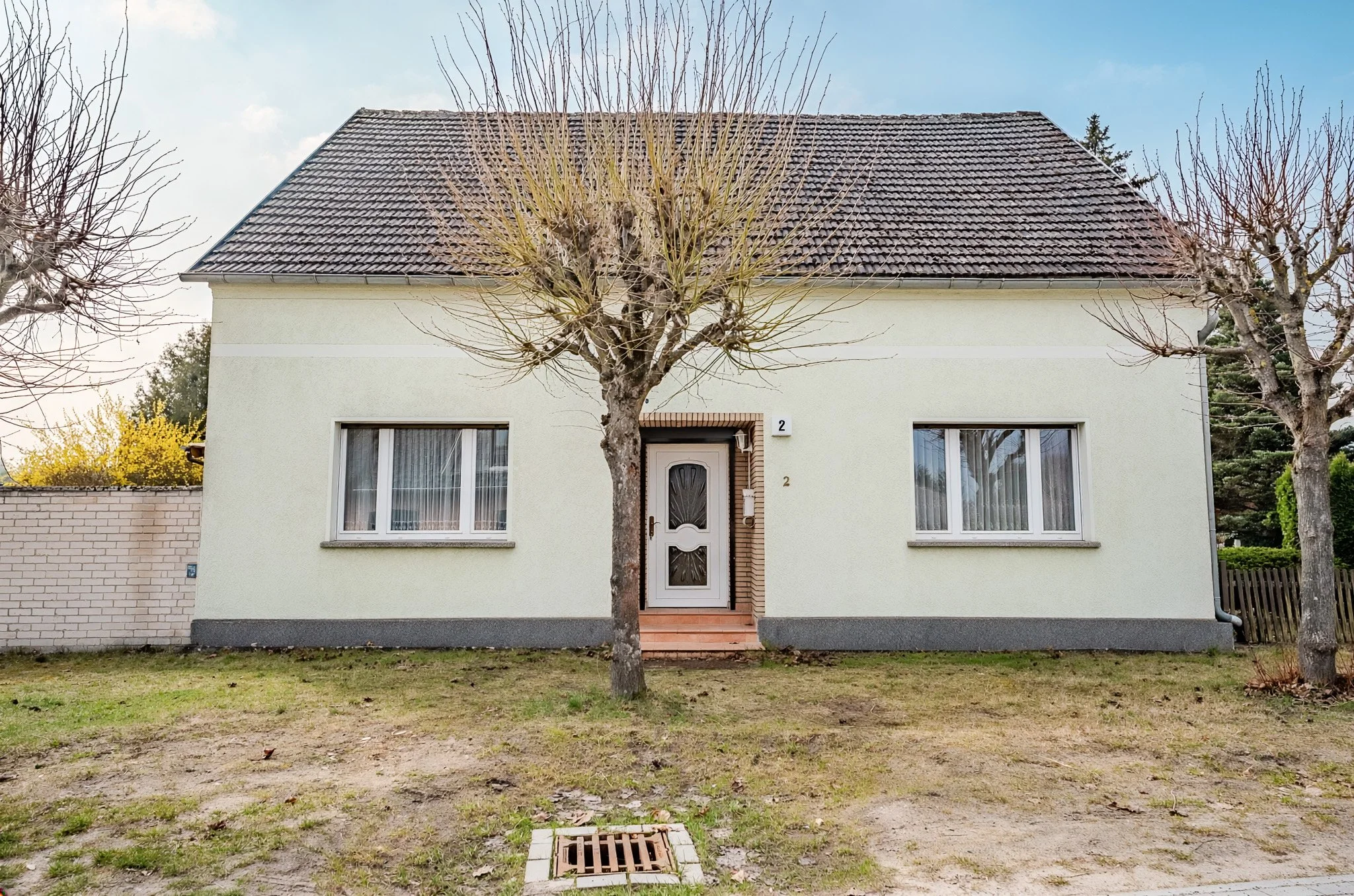 Freistehendes Einfamilienhaus in Rädel mit viel Nebengelass