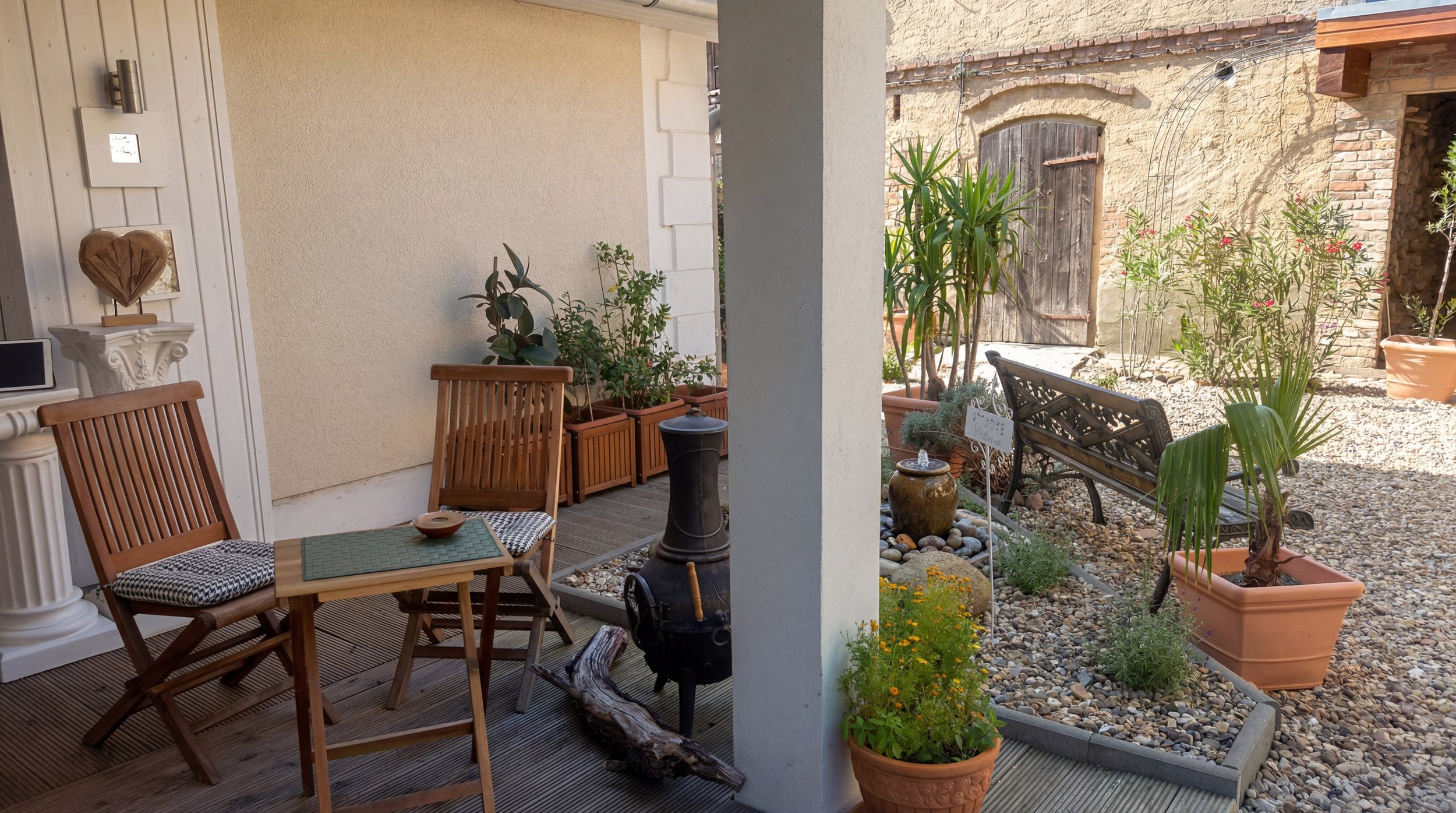 Terrasse Hof.jpg