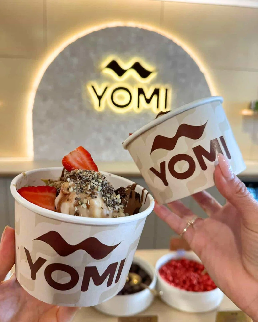 Snaps from our first couple days in trade 🥹 it has been unreal seeing everyone enjoying their bowls and we are loving the pics!! Keep em coming 🍓🍓