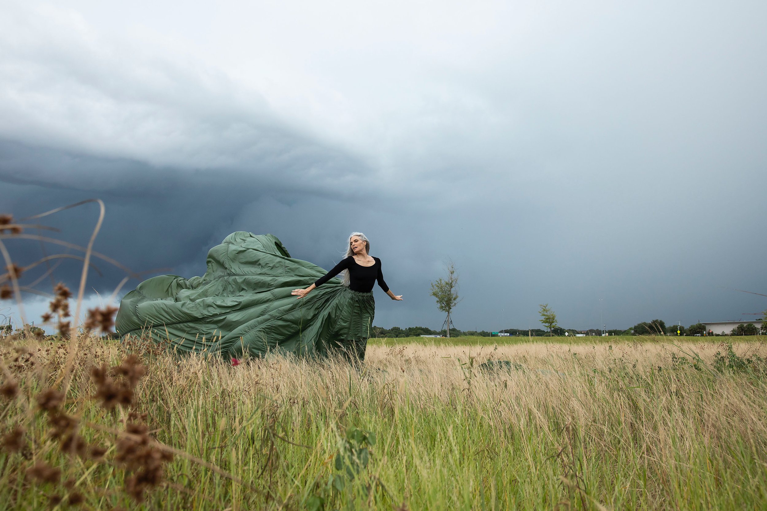 Meet Roxanne Gould: Professional Fashion and Beauty Model and Influencer Embracing Ageless Confidence