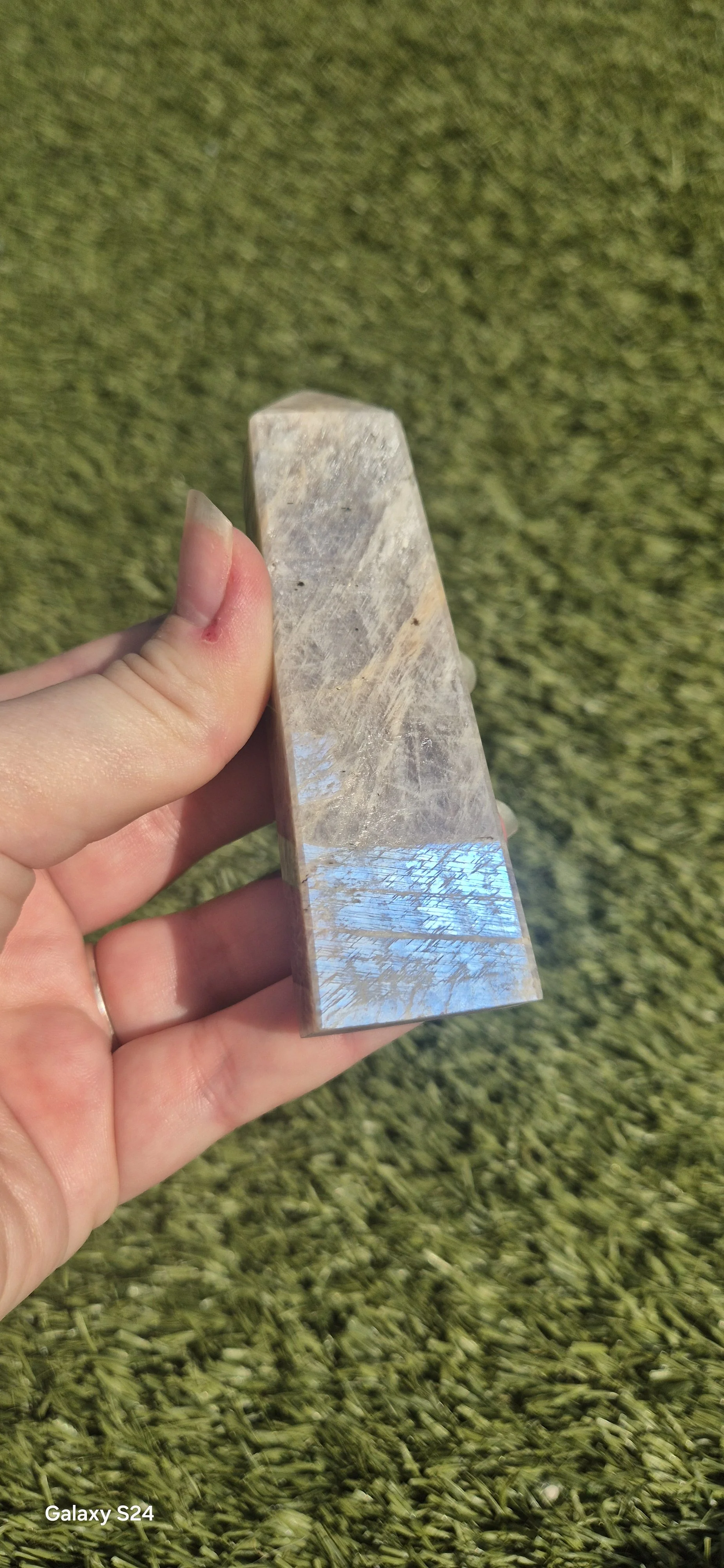 Moonstone Tower – Blue Flash ✨