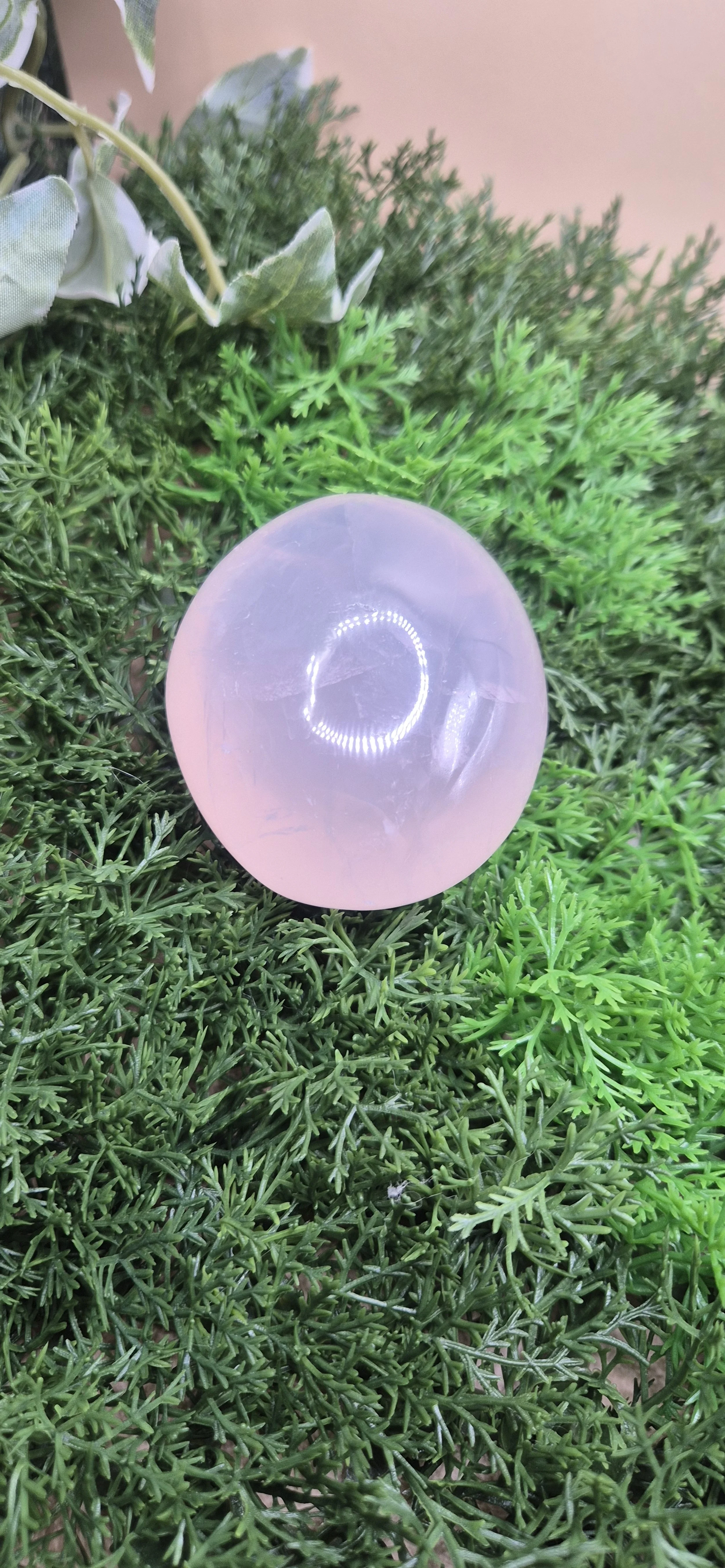 Rose Quartz Palm Stone – 6cm | 126g