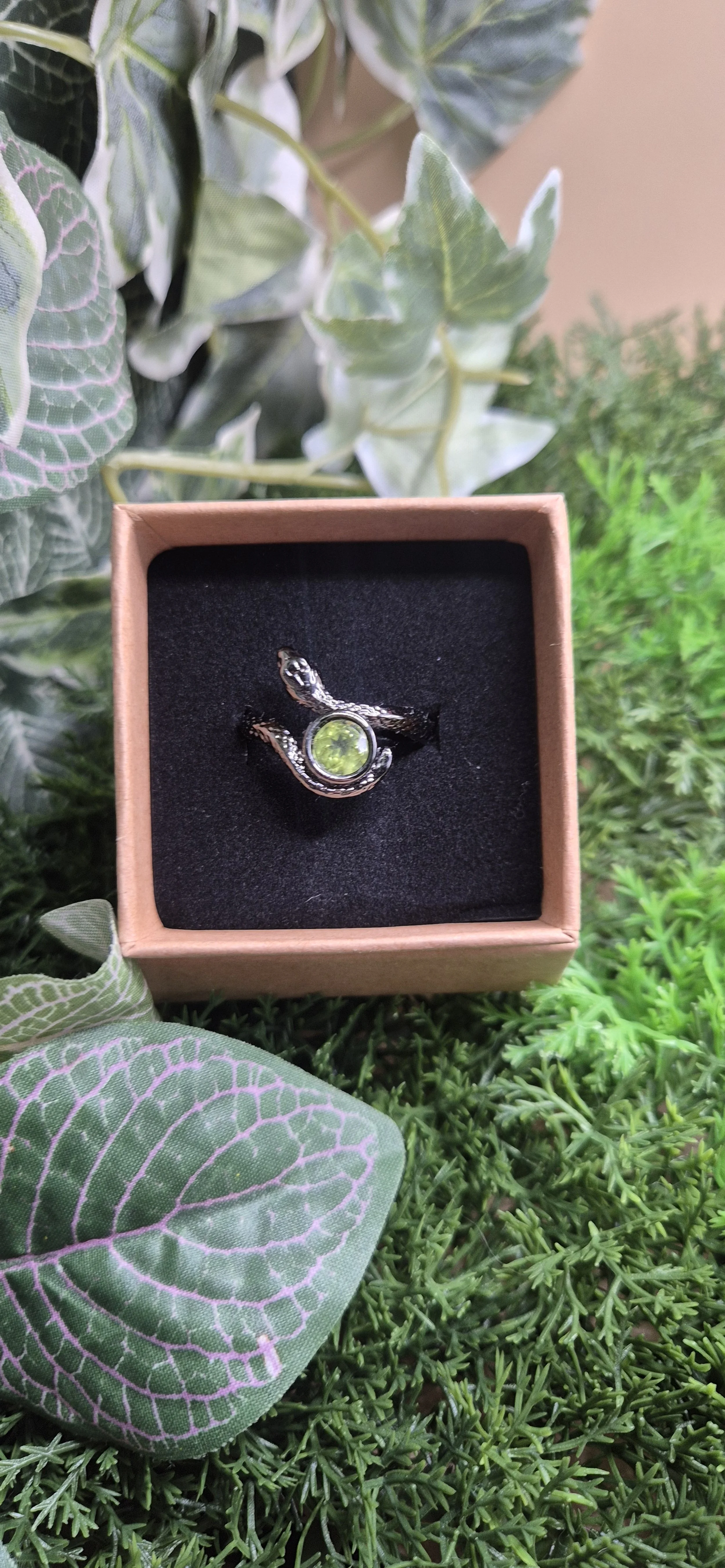 💚 Peridot Snake Adjustable Ring