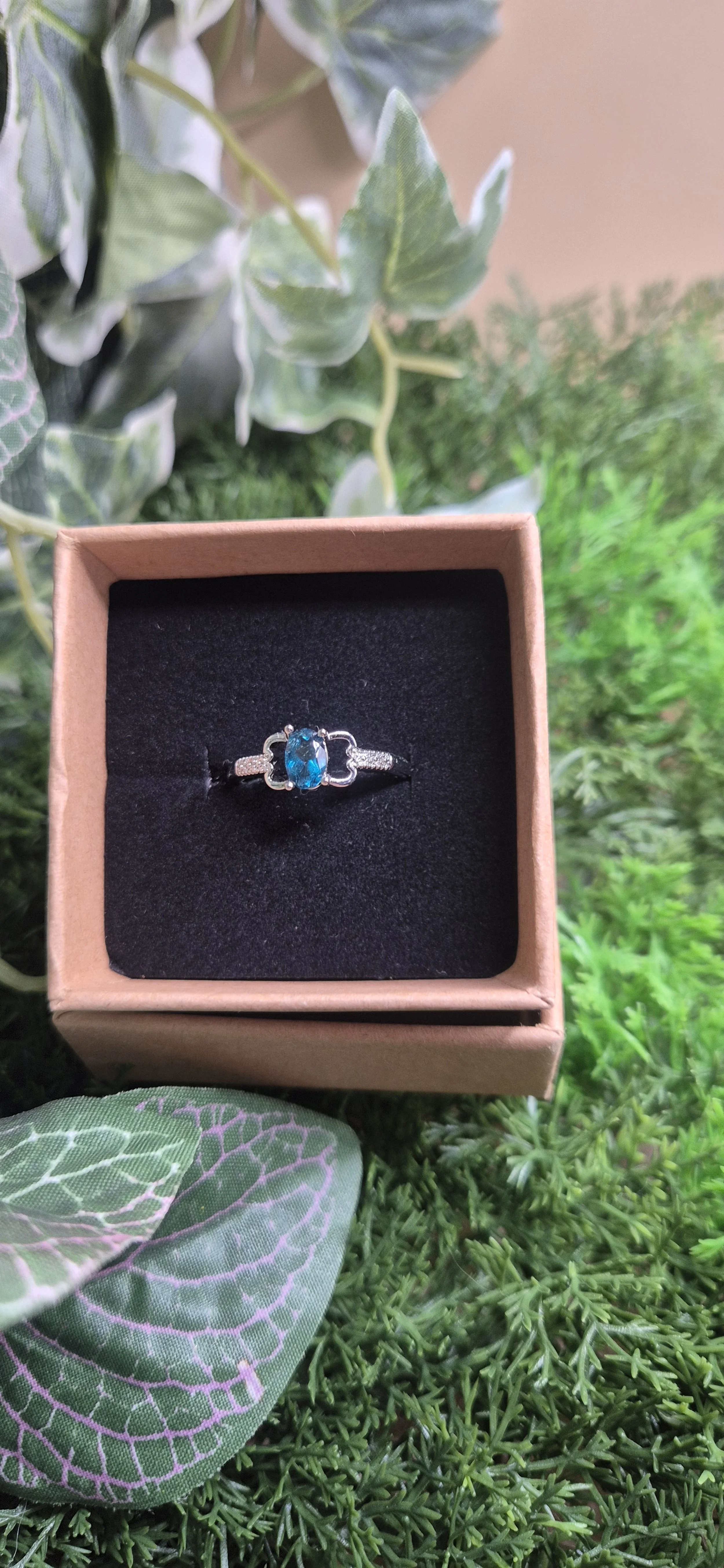 💙 Blue Gemstone Bow Ring – Adjustable