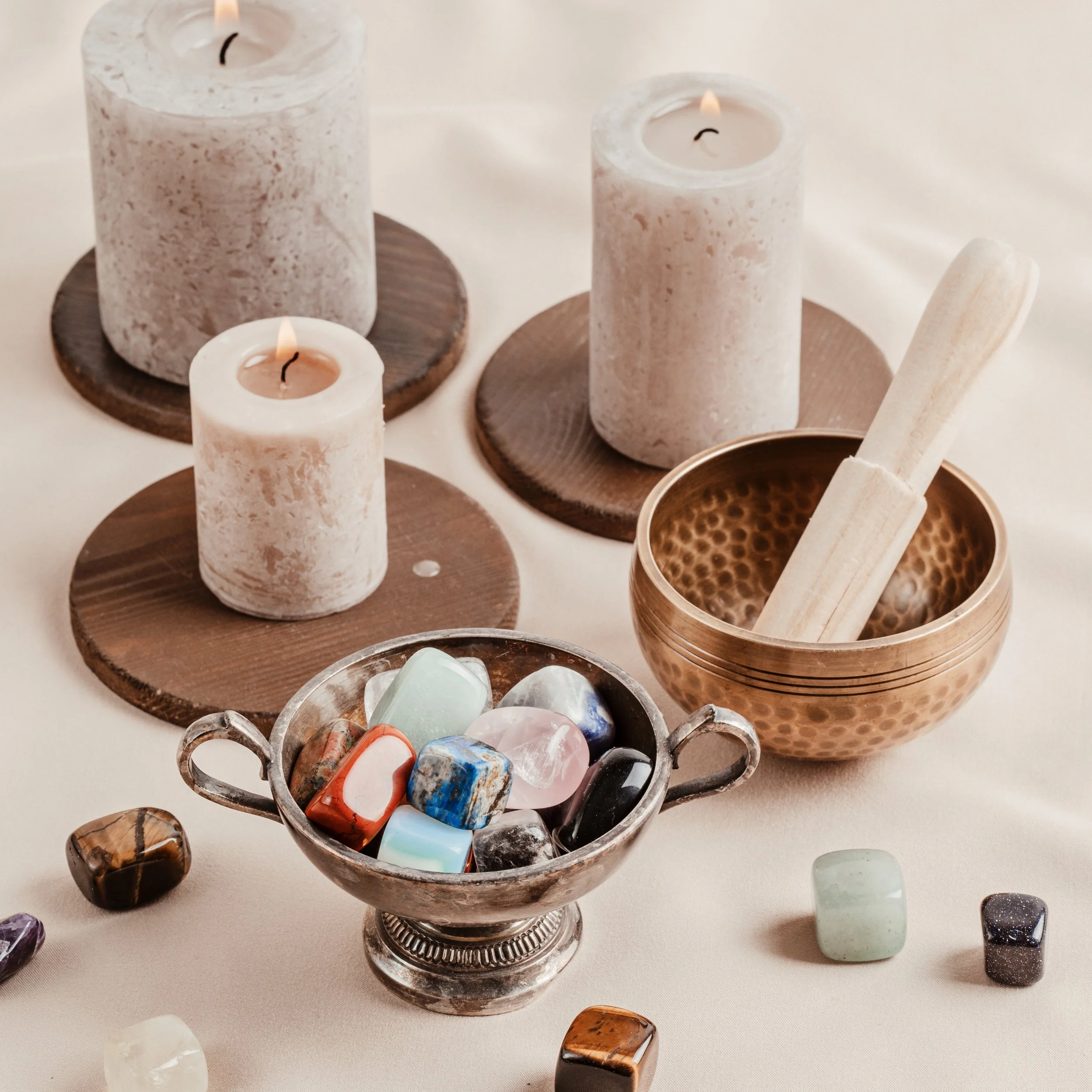 The Healing Room - Restore your energy, balance and spirit - The Healing Room is a sanctuary of renewal — where energy, vibration, and intention come together to restore harmony.
Here you’ll discover Reiki, chakra balancing, sound healing, and vibrat