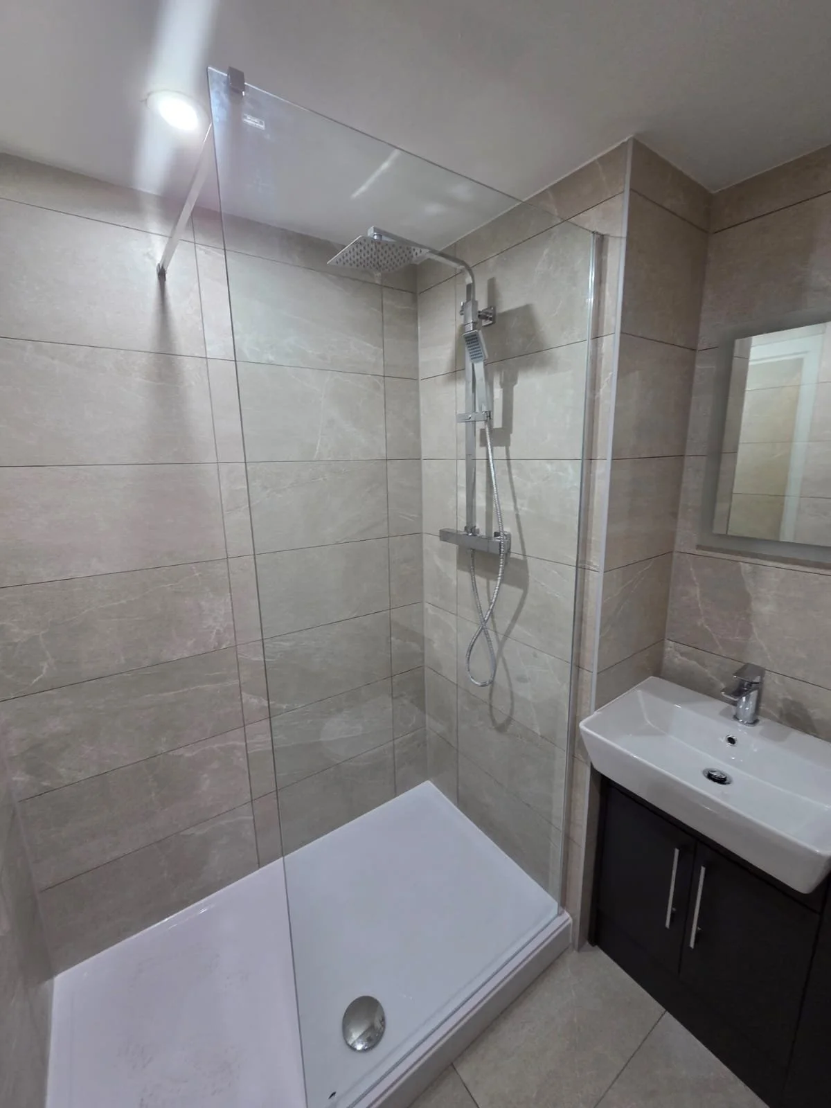 Minimalist Shower Room