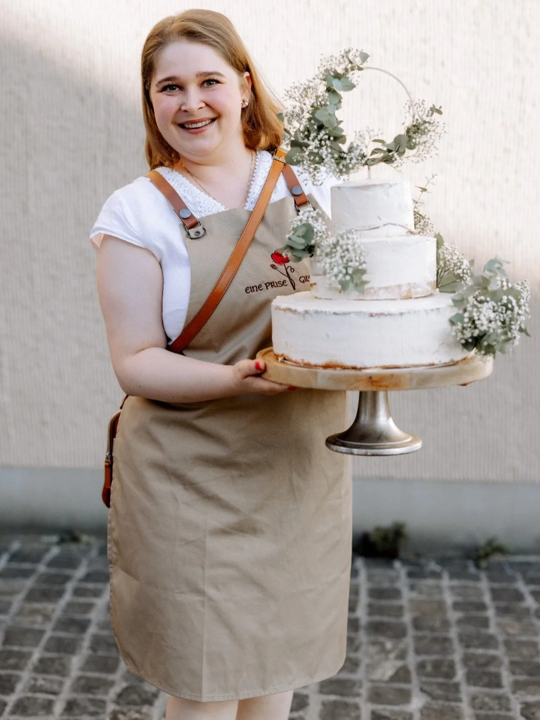 ✨ Nearly New Mitausstellerin | Eine Prise Gl&uuml;ck ✨

Wer Robine Grubenmann kennt, weiss: In allem, was sie kreiert, steckt eine grosse Portion Liebe. Mit Hingabe, Feingef&uuml;hl und einem kompromisslosen Anspruch an Qualit&auml;t zaubert sie aus 