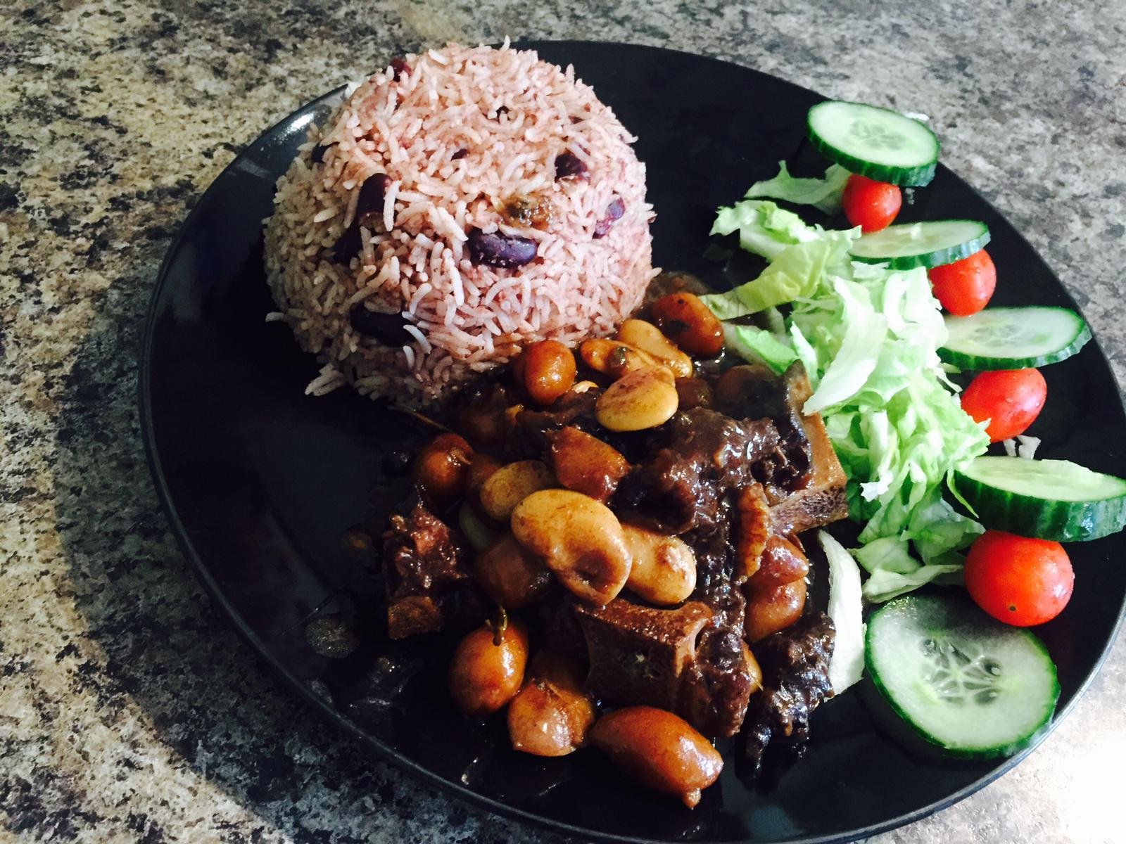 Oxtail with Rice & Peas