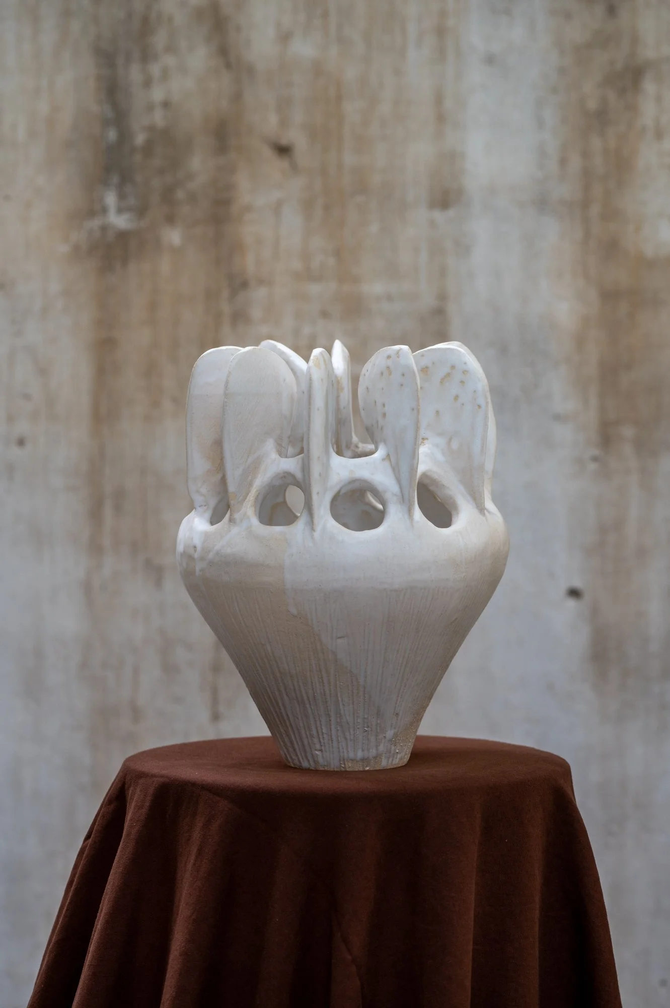 Crinoid Vase 2. Stoneware. Off white matte glaze
Diameter 25 Height 23