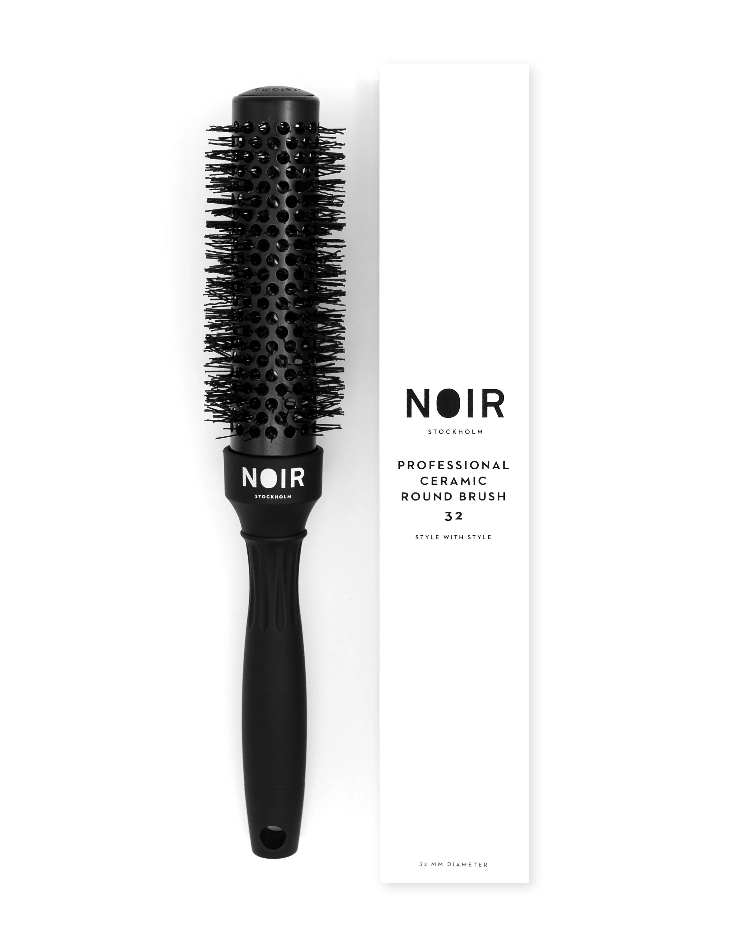 Noir_Tools_Ceramic_Round_Brush_32_4x5.jpg