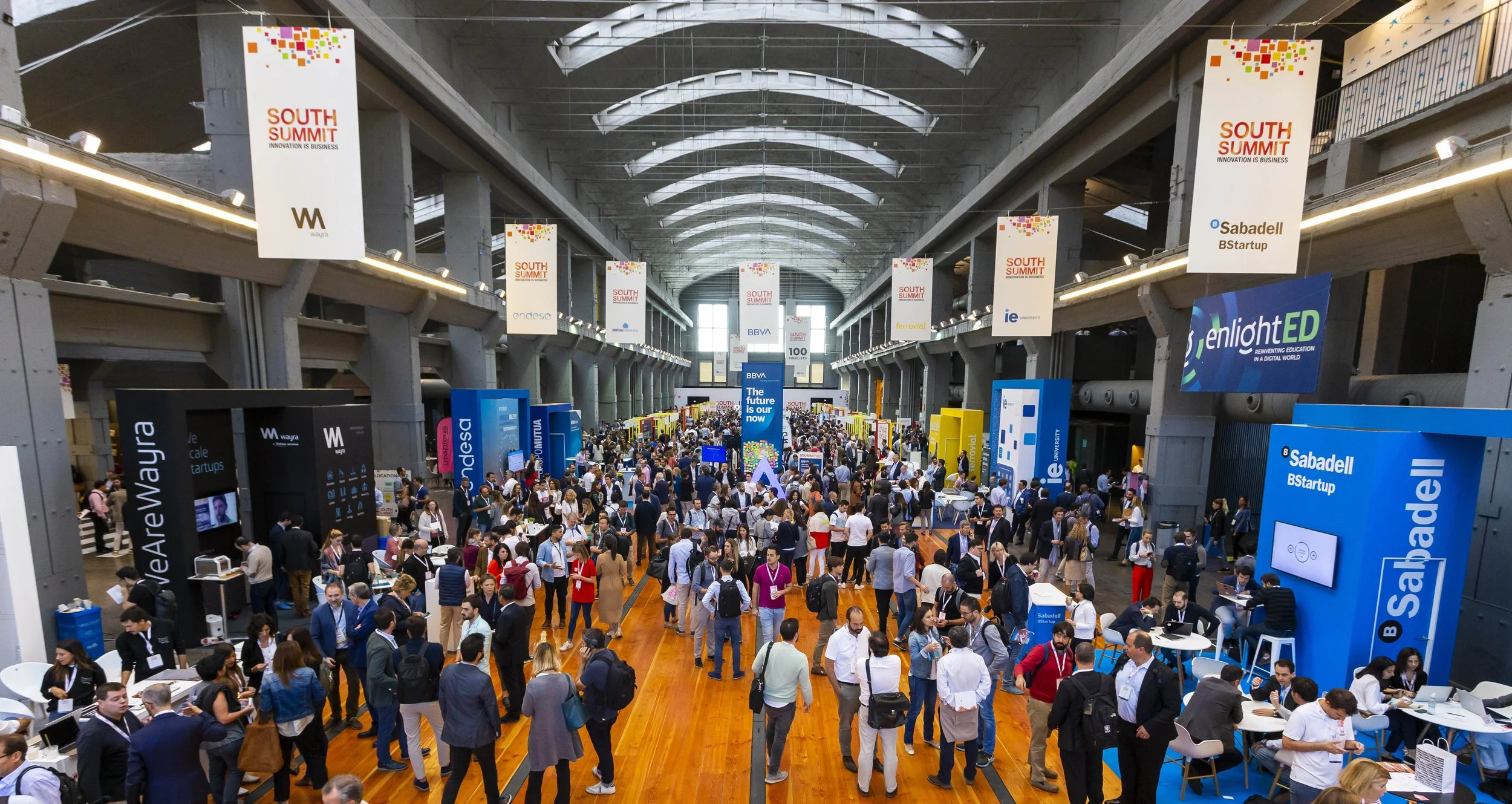 Zona_del_marketplace_en_South_Summit_2019_(La_Nave,_Madrid).jpg