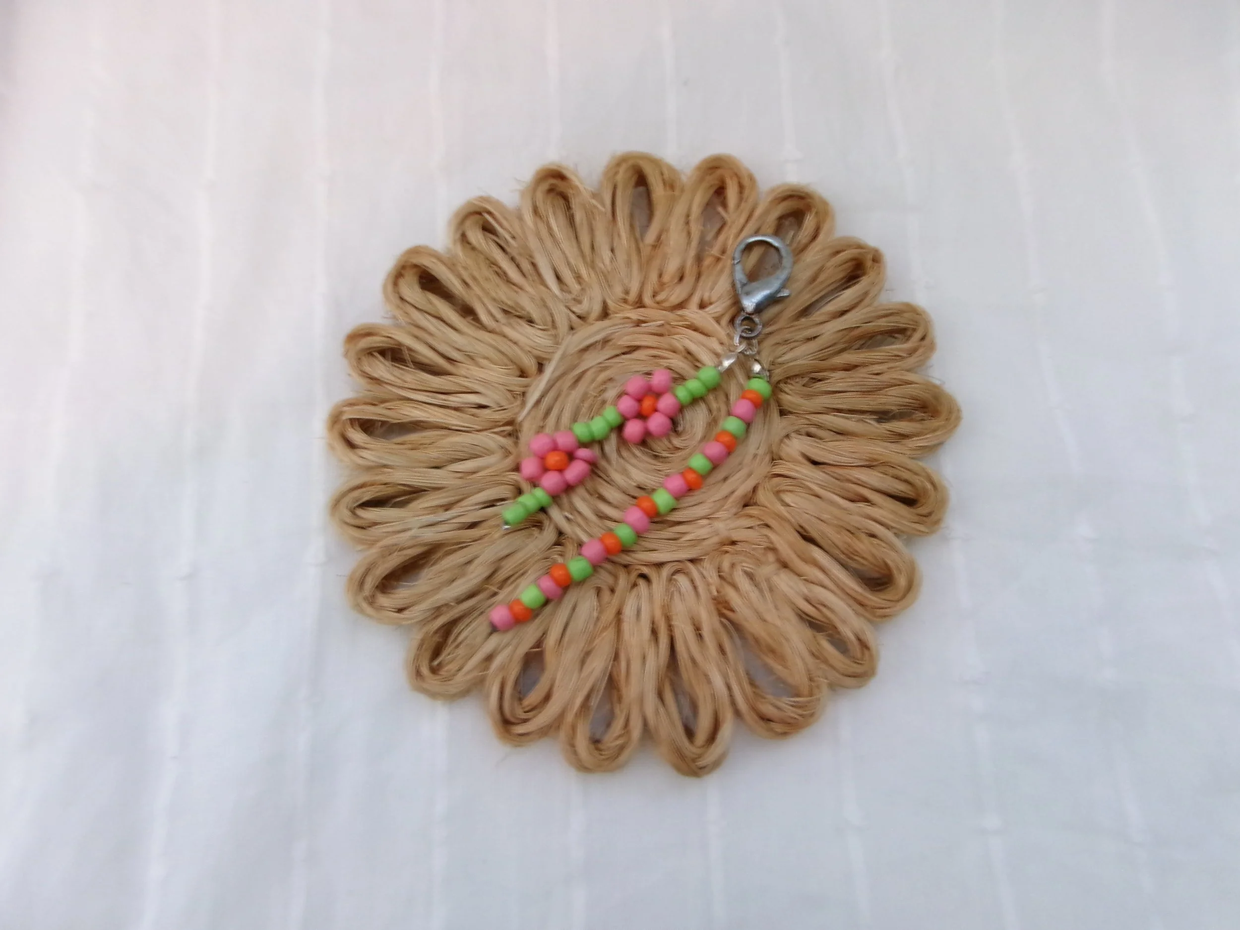 FLOWER POWER KEYCHAIN