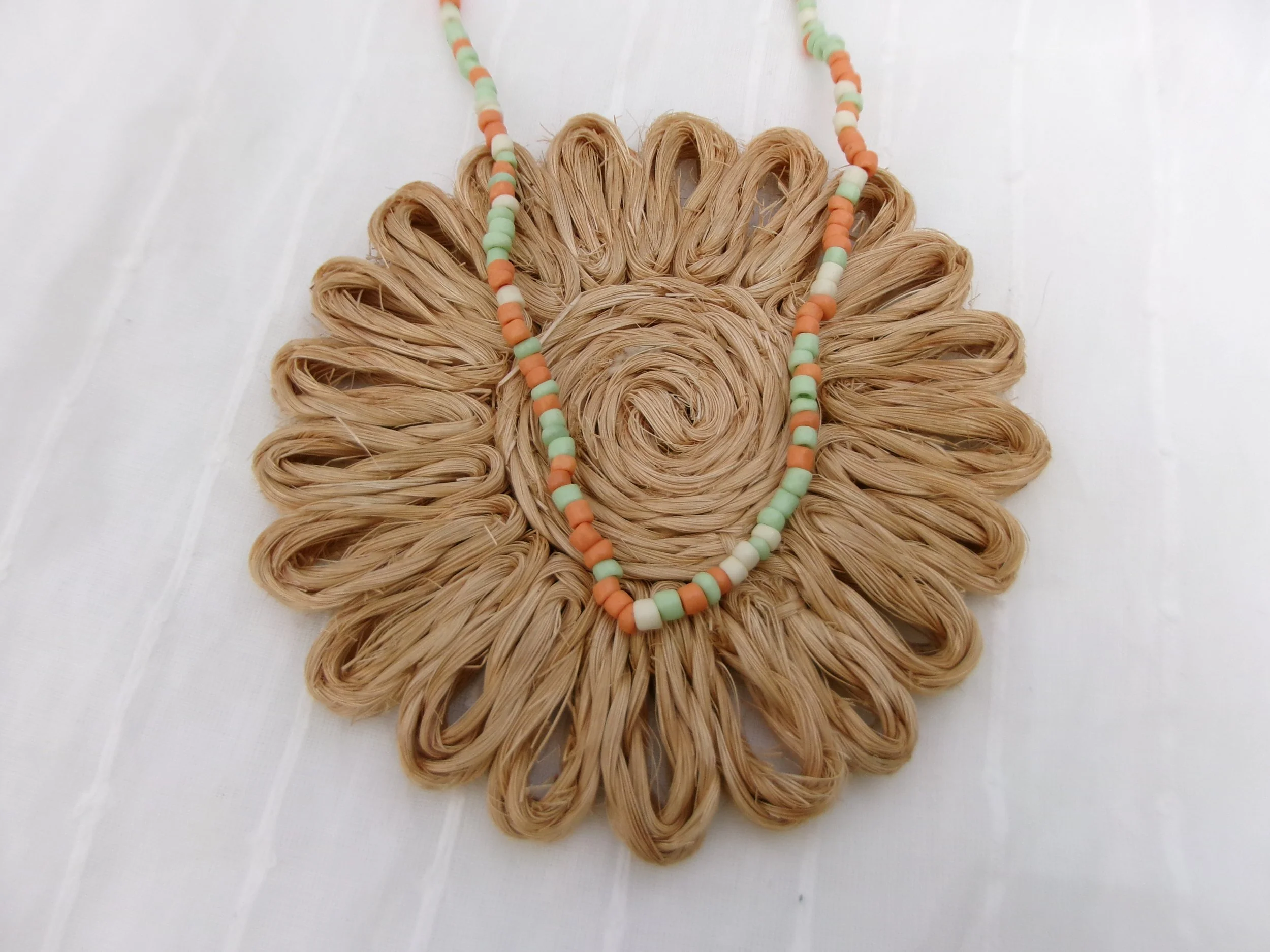 DREAMSICLE NECKLACE