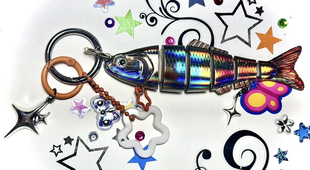 ORANGE AND GREY FISH CLUTTER KEYCHAIN