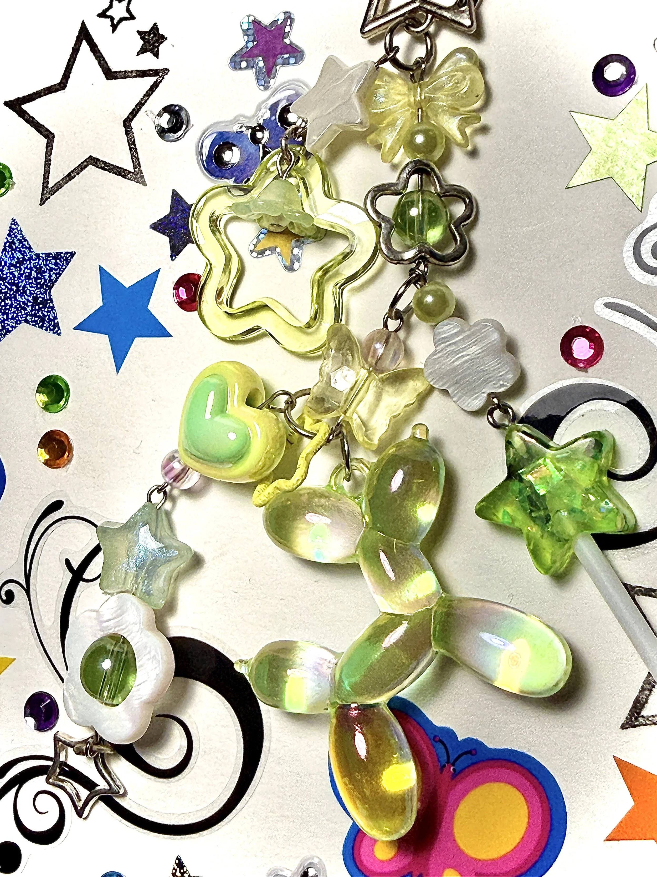 GREEN BALLOON DOG CLUTTER KEYCHAIN