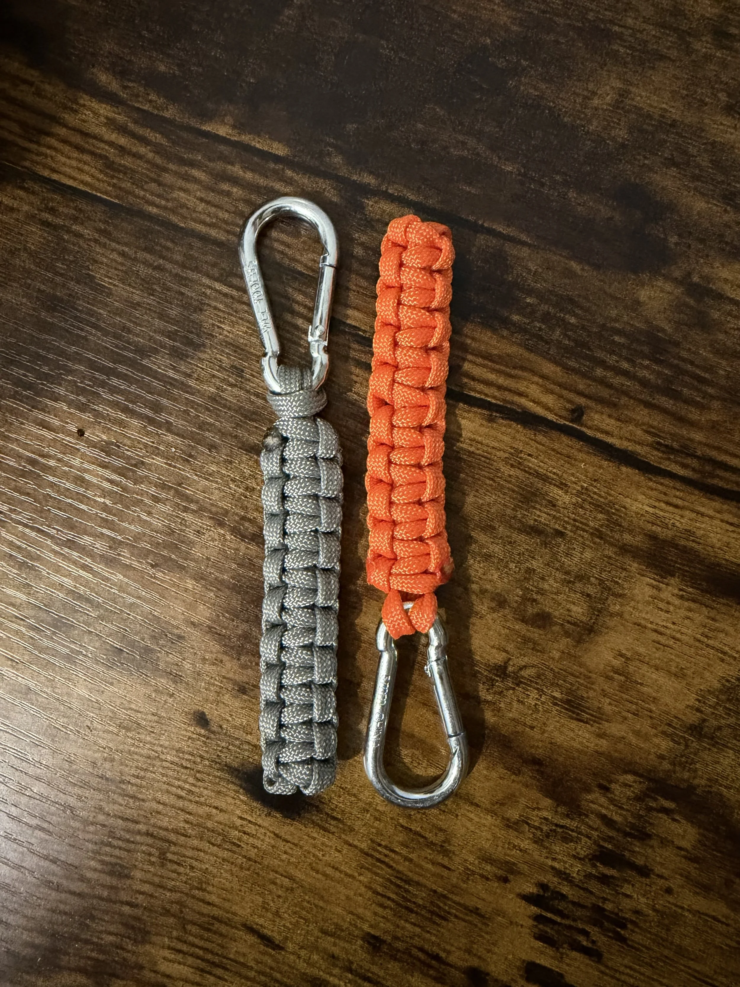 Men’s Paracord Keychain.jpeg