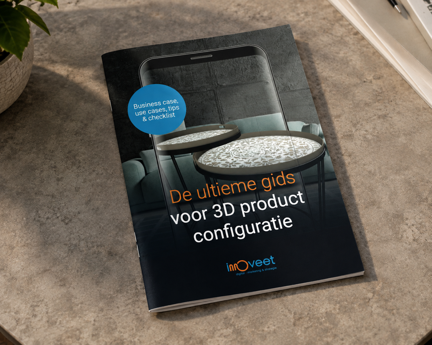 een boek met de titel 'De ultieme gids voor 3D product configuratie' ligt op een tafel, met een pot met groene bladeren ernaast.