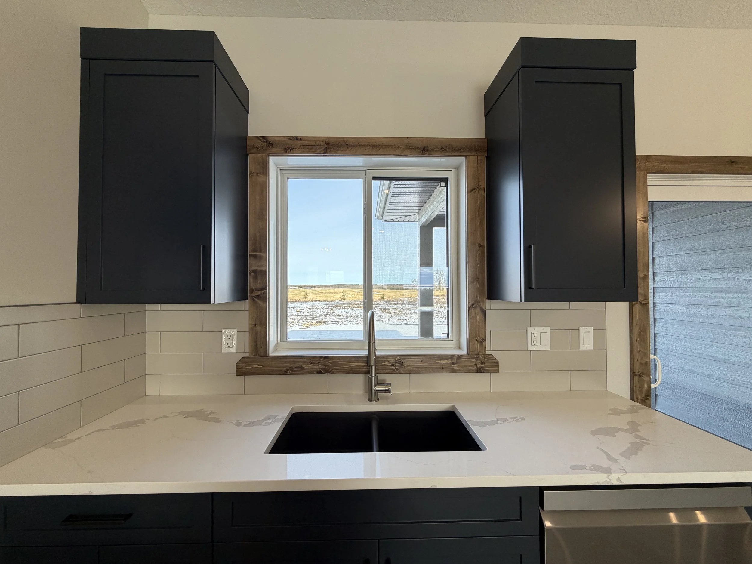 M  Walker - up close of sink.JPG