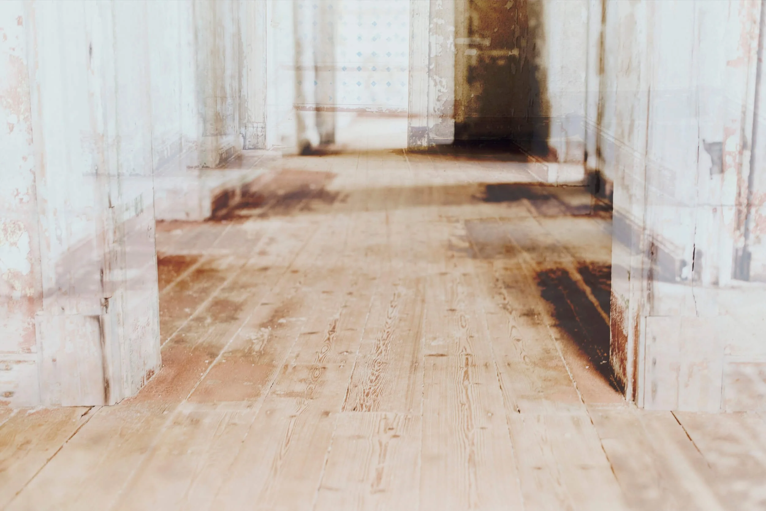 was bleibt 5. fotografische collagen aus kolmanskop.