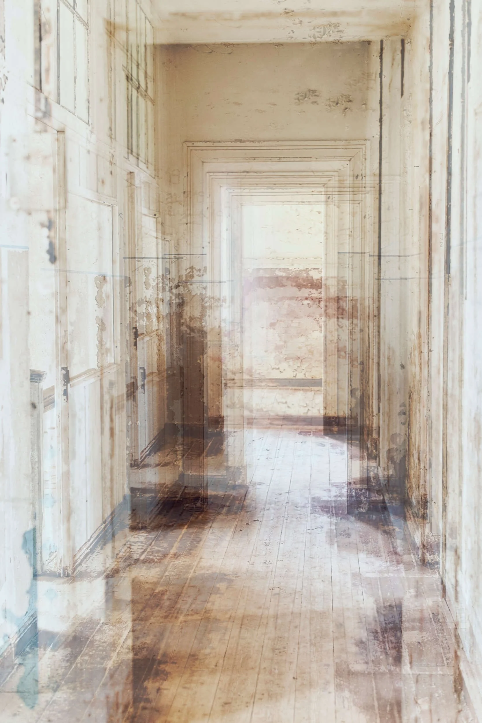 was bleibt 1. fotografische collagen aus kolmanskop.