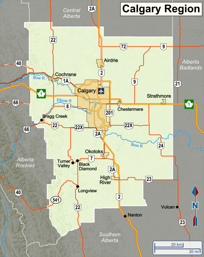 Map of the Calgary Region in Alberta, Canada, showing cities, highways, rivers, airports, and natural features.