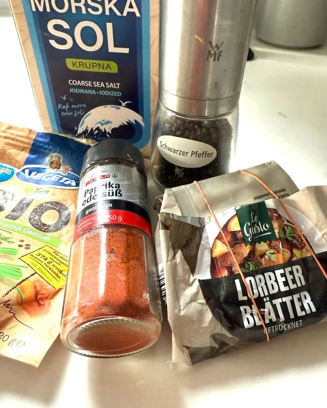 Once upon a time in my kitchen&hellip;
I thought I was very adventurous with spices.
Salt. Pepper. Paprika.
A bay leaf (Lorbeerbl&auml;tter, for special occasions).
And of course&hellip; Vegeta.

Then I went vegan.
And suddenly the world opened up.

