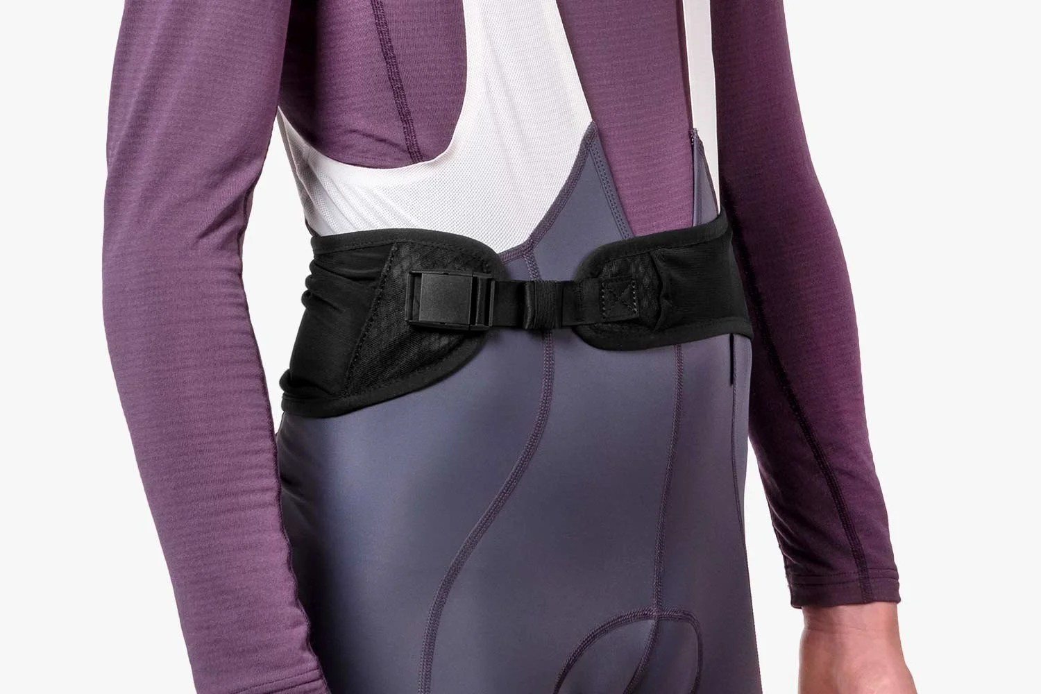 apidura-expedition-waist-belt-l-xl-on-body-2.jpg