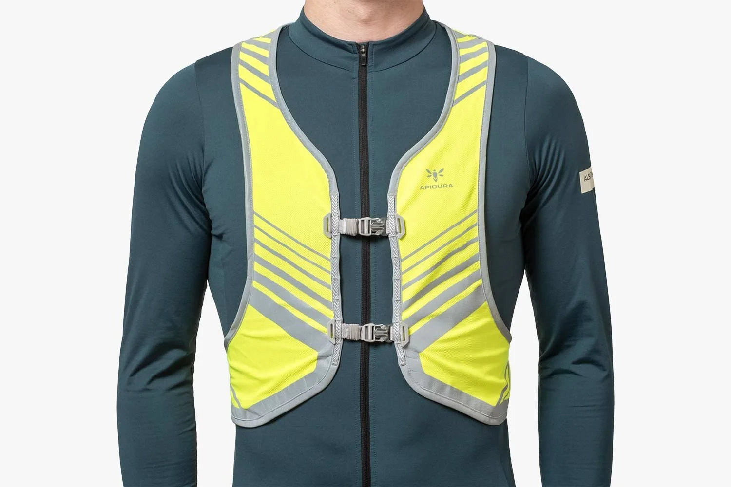 apidura-packable-visibility-vest-l-xl-on-body-1.jpg