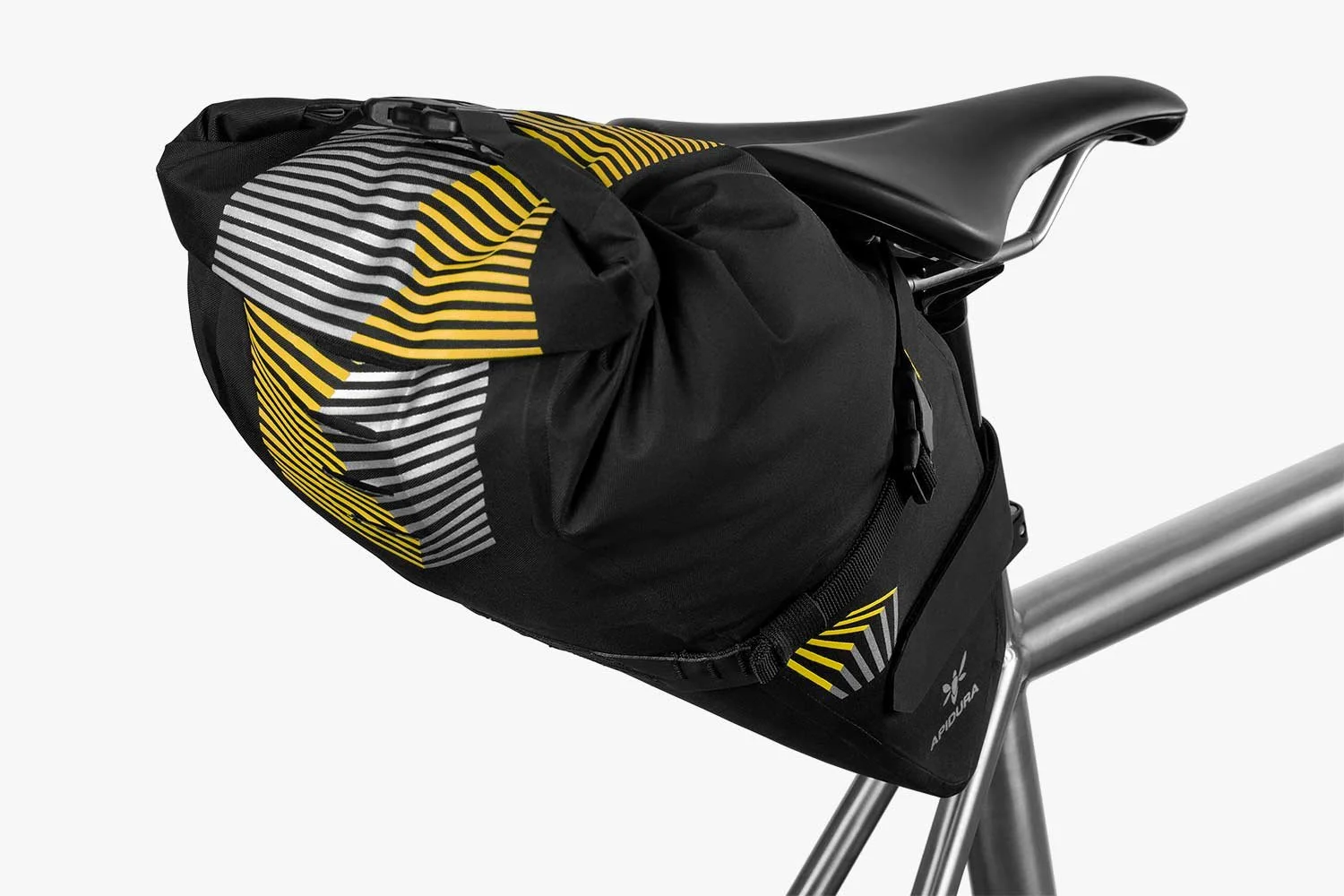 apidura-racing-saddle-pack-7l-on-bike-3.jpg