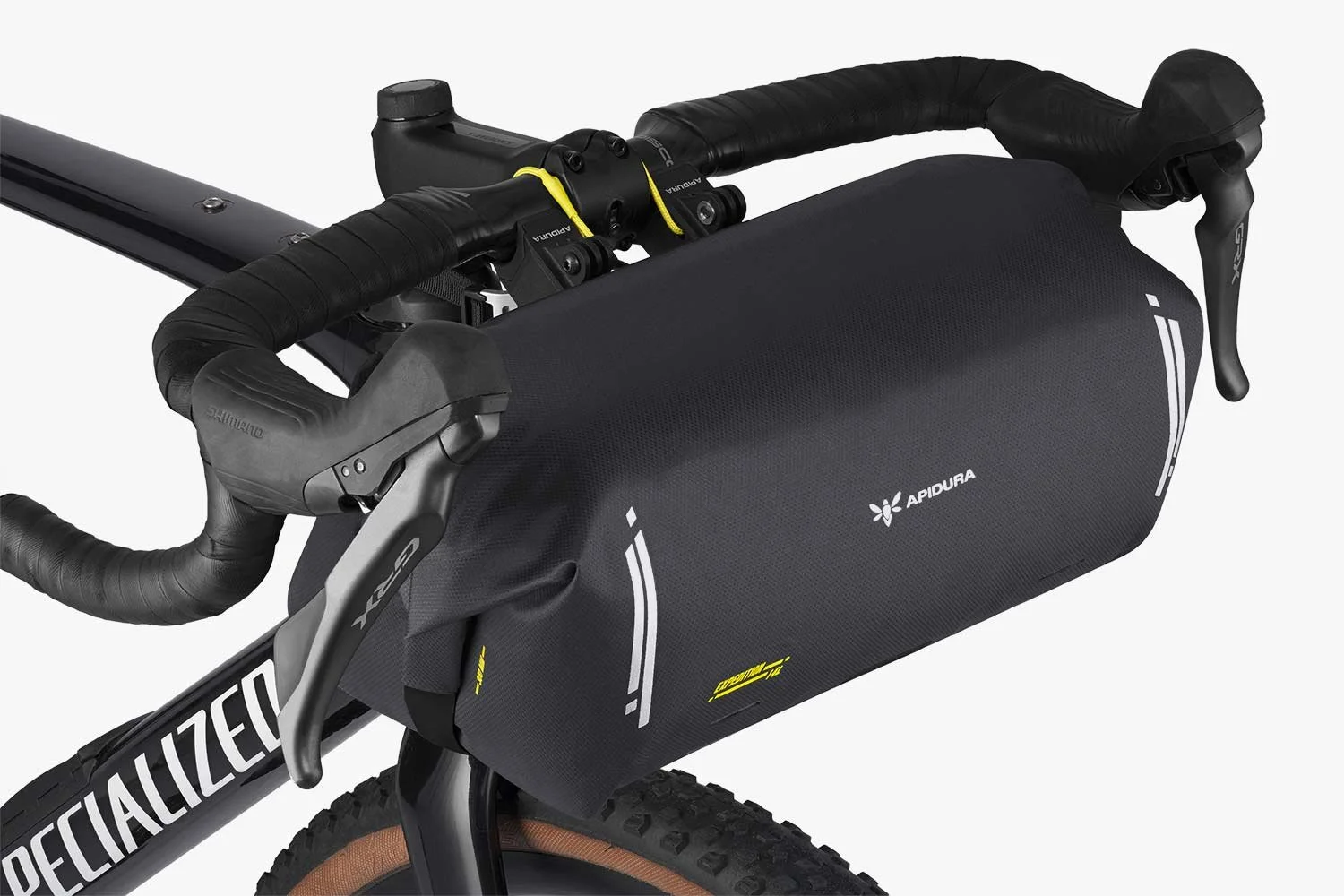 apidura-expedition-handlebar-pack-14l-on-bike-1.jpg