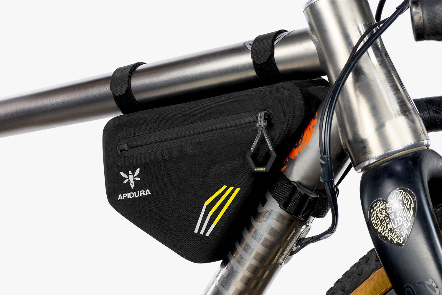 apidura-racing-frame-pack-1l-on-bike-2-1.jpg