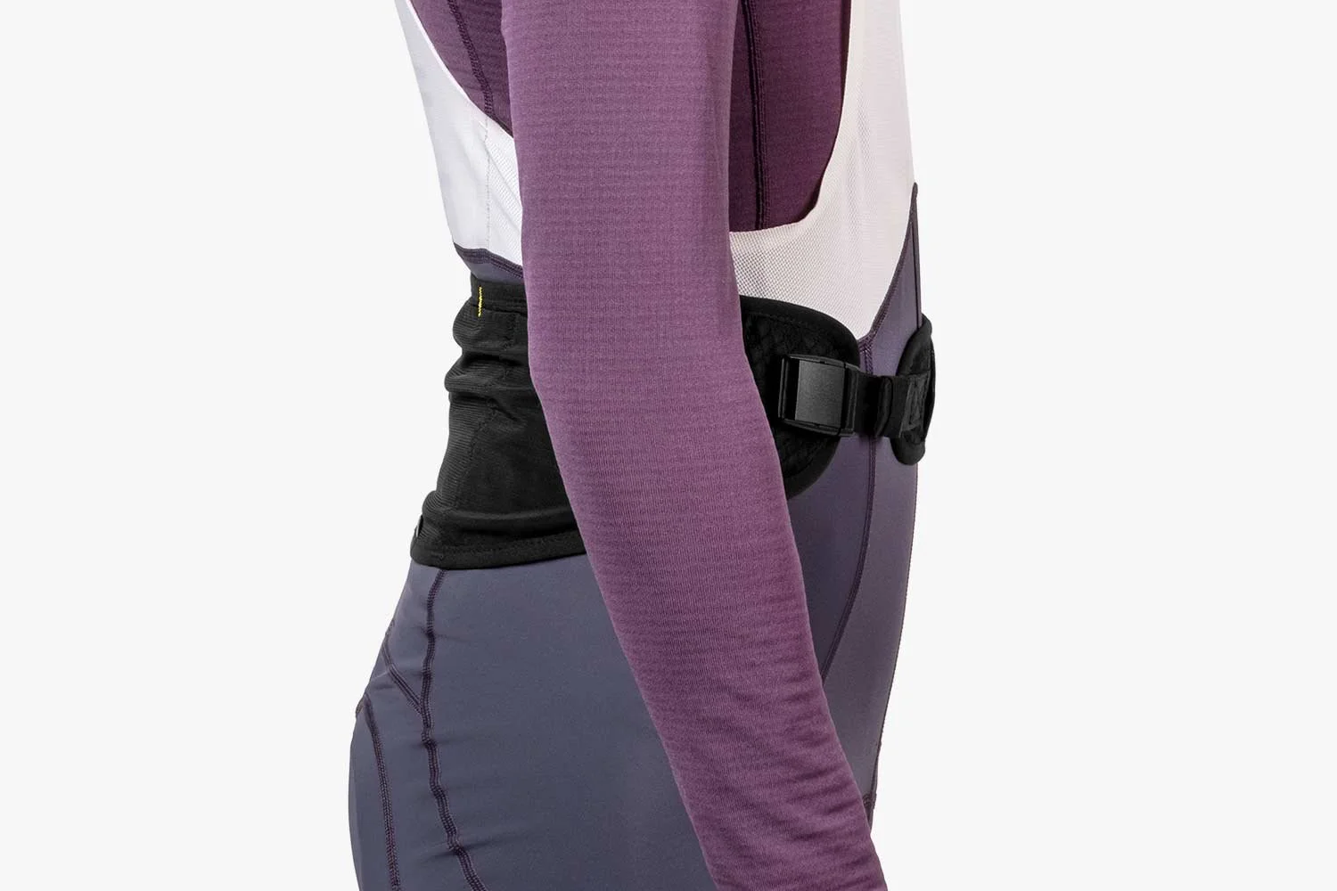 apidura-expedition-waist-belt-l-xl-on-body-3.jpg