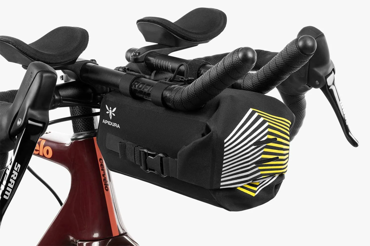apidura-racing-aerobar-pack-2.5l-on-bike-2.jpg