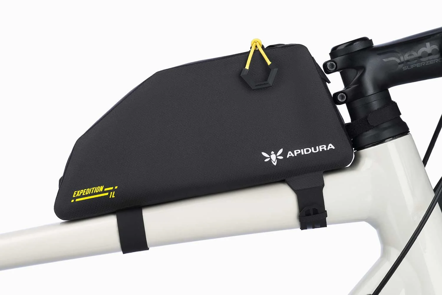 apidura-expedition-top-tube-pack-1l-on-bike-1-REV2.jpg