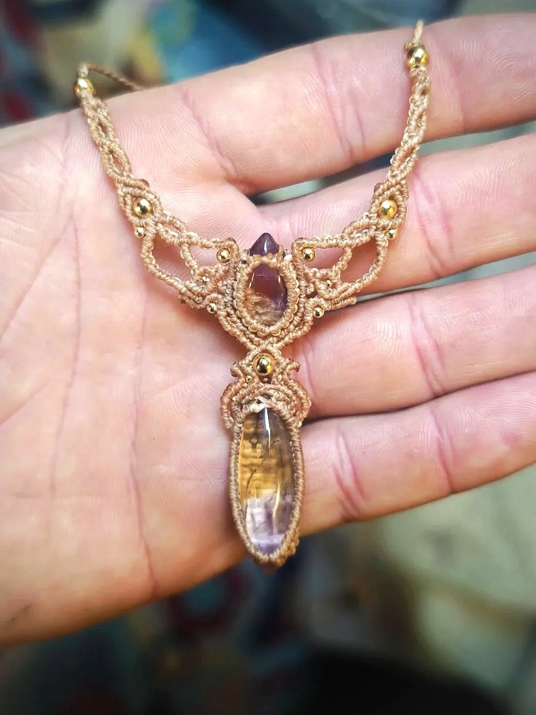 collier-micromacrame-ametrine.jpg
