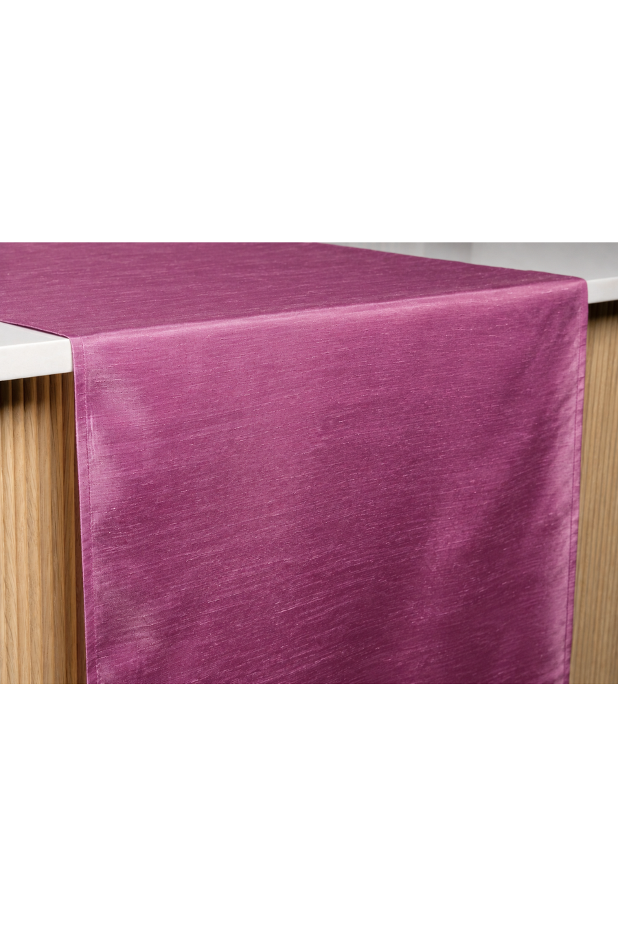 SHANTUNG Iris Table Runner