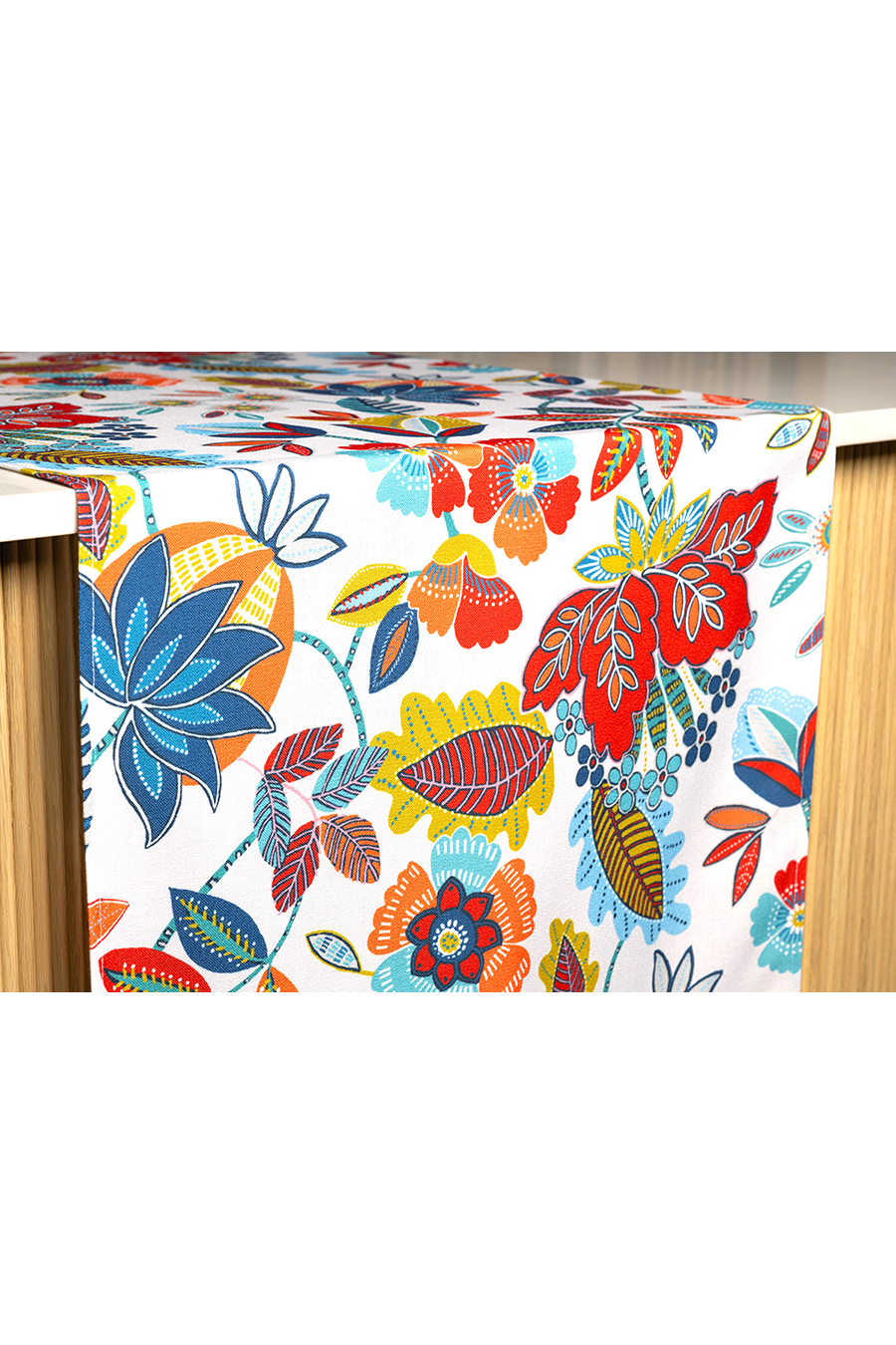 MIRABEL fiesta Table Runner