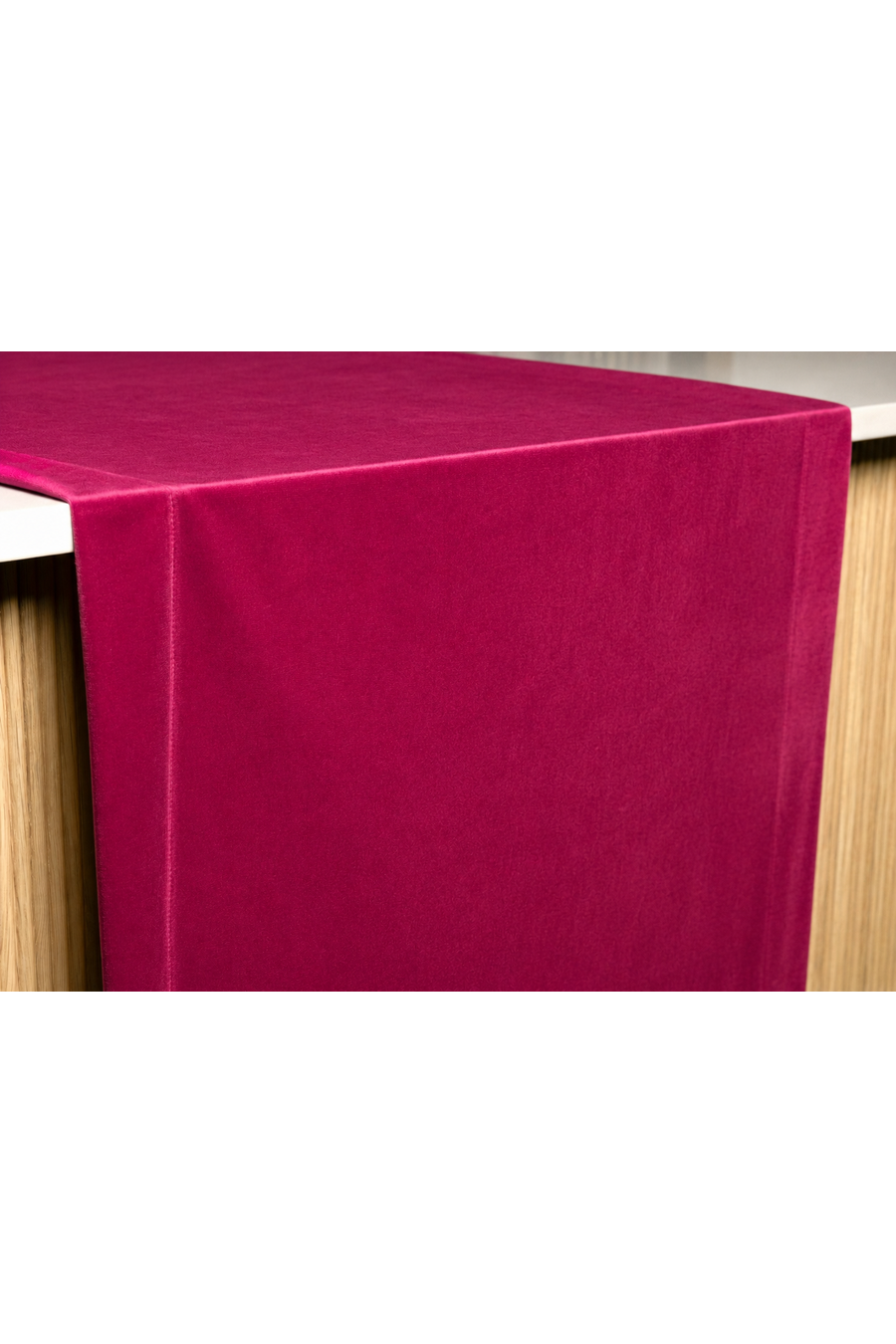 VELLUTO Magenta Table Runner