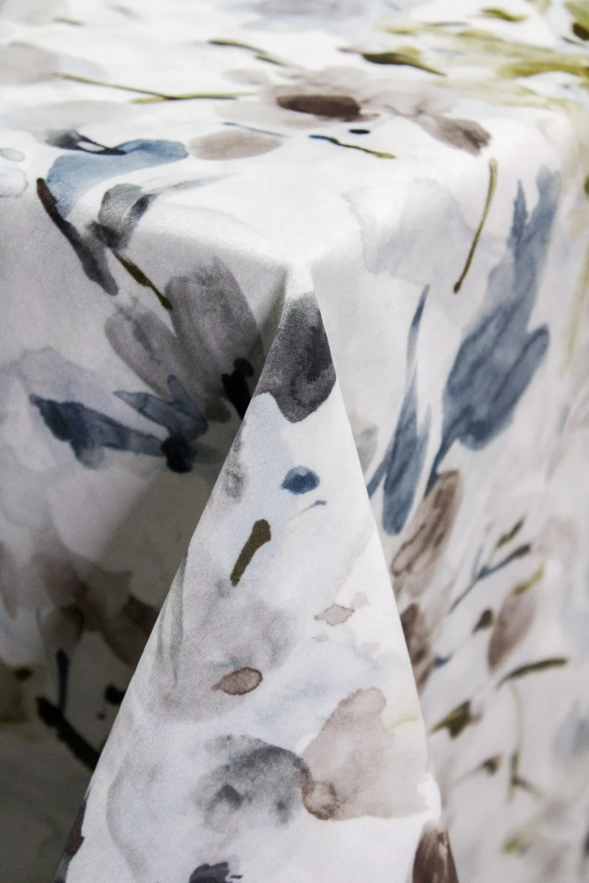 WILLOW Smoke Table Linen